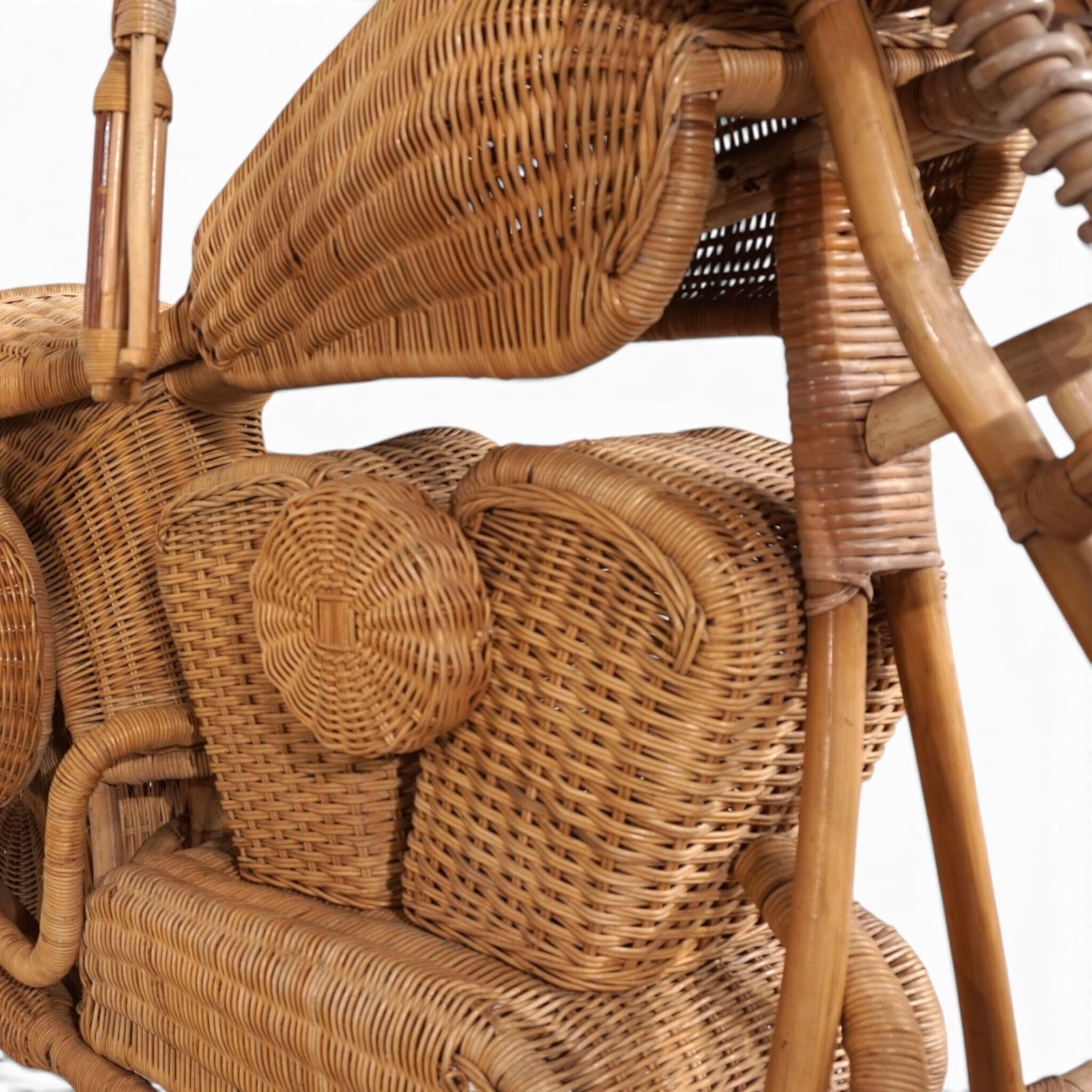 photo for sale Tom Dixon Toegeschreven Harley Davidson Motorfiets Sculptuur Voor Habitat In Rotan, 1990