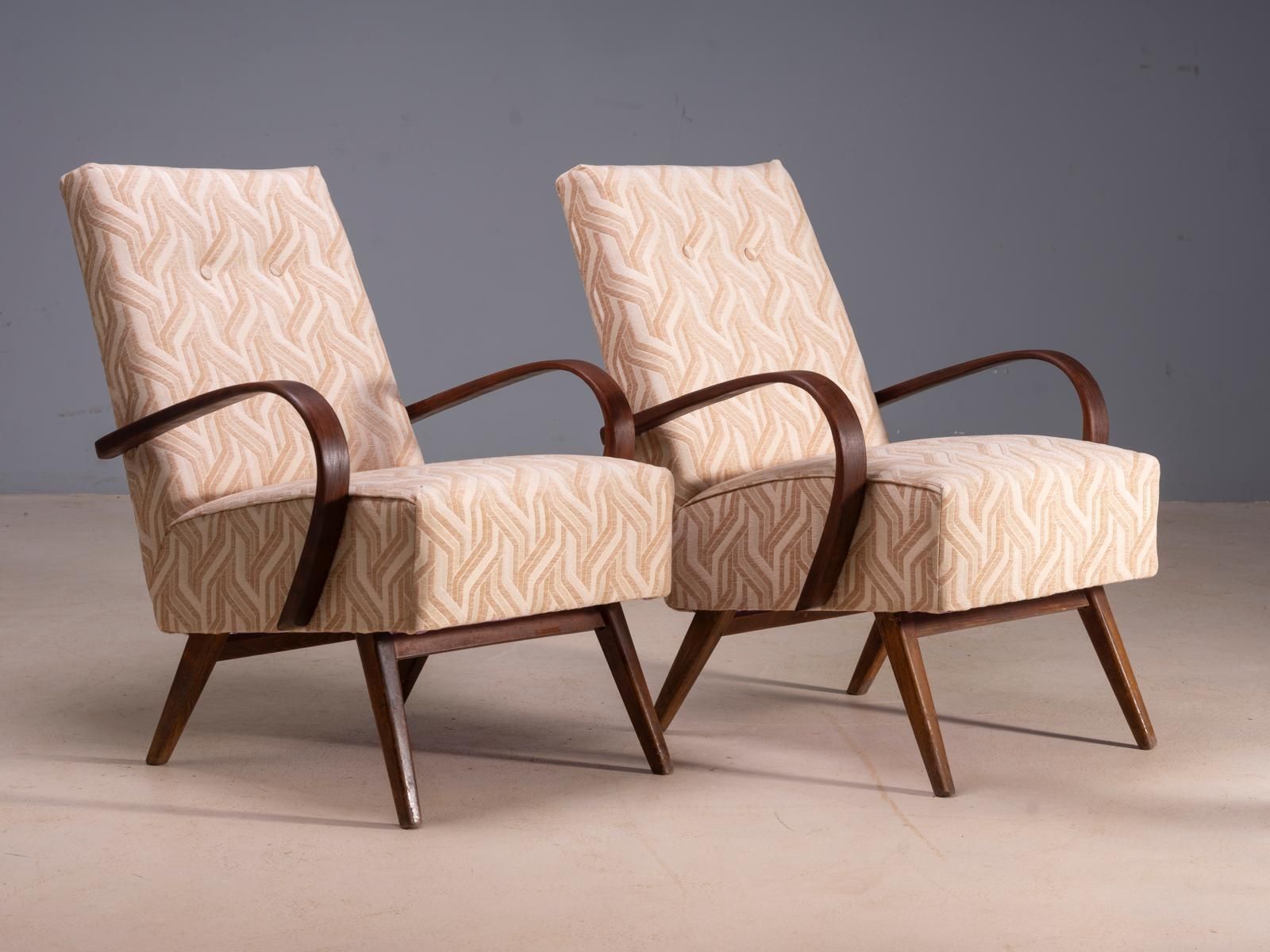 Restored Bentwood Armchairs By Jaroslav šmídek, Pair, Czechoslovakia, New Beige Patterned Upholstery, 61 × 82 × 81 Cm photo vintage