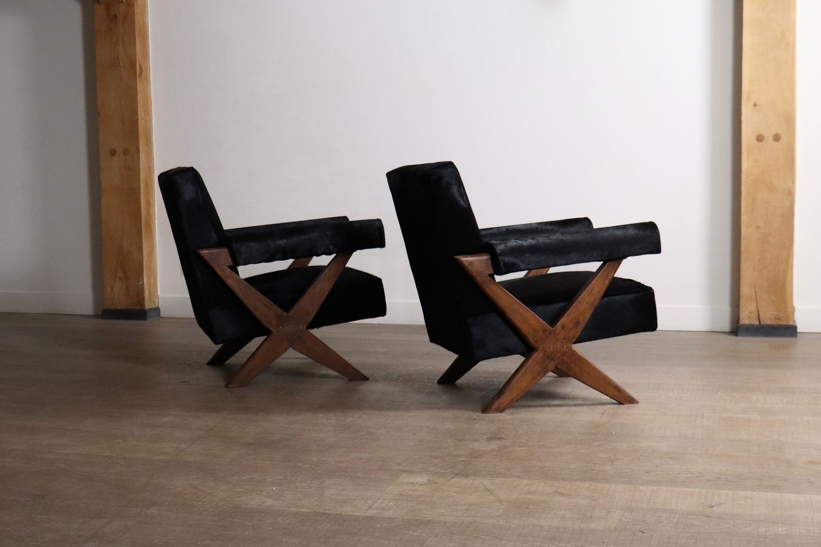 photo furniture Pair Of Pierre Jeanneret X Leg Lounge Chairs, Chandigarh 1960s