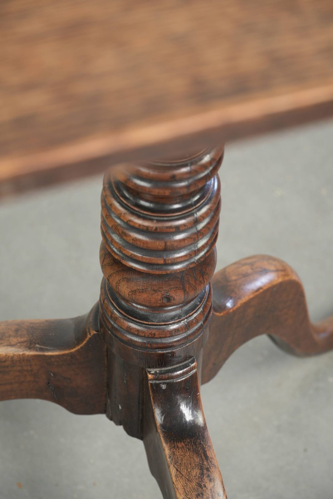 photo for sale Antiek Engelse eiken klaptafel, bijzettafel, begin 19e eeuw, unieke vierkante vorm