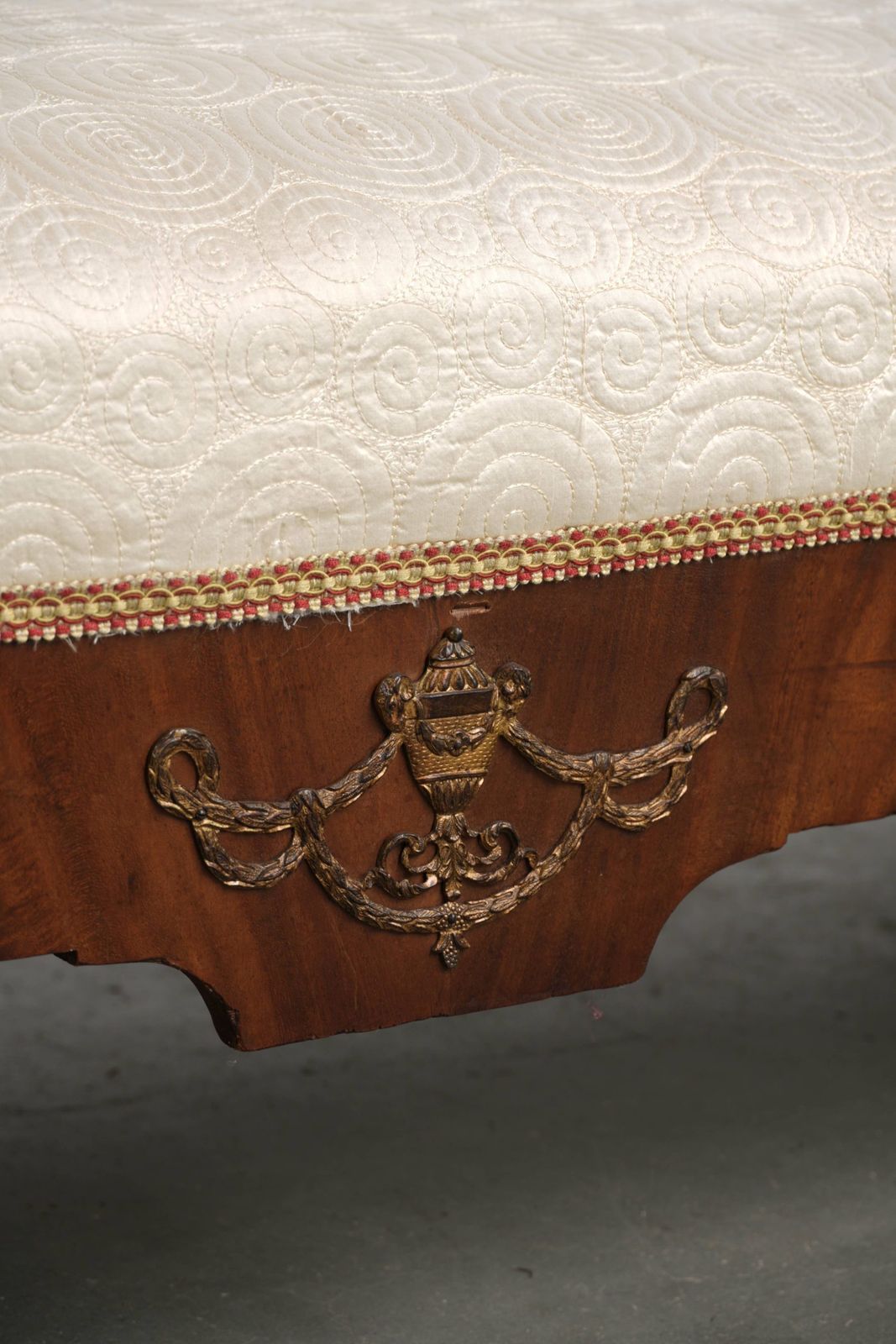 Beautiful Antique French Bench/Window Bench From The 19th Century In Empire Style With A Silk Seat With An Ornate Pattern. photo vinterior