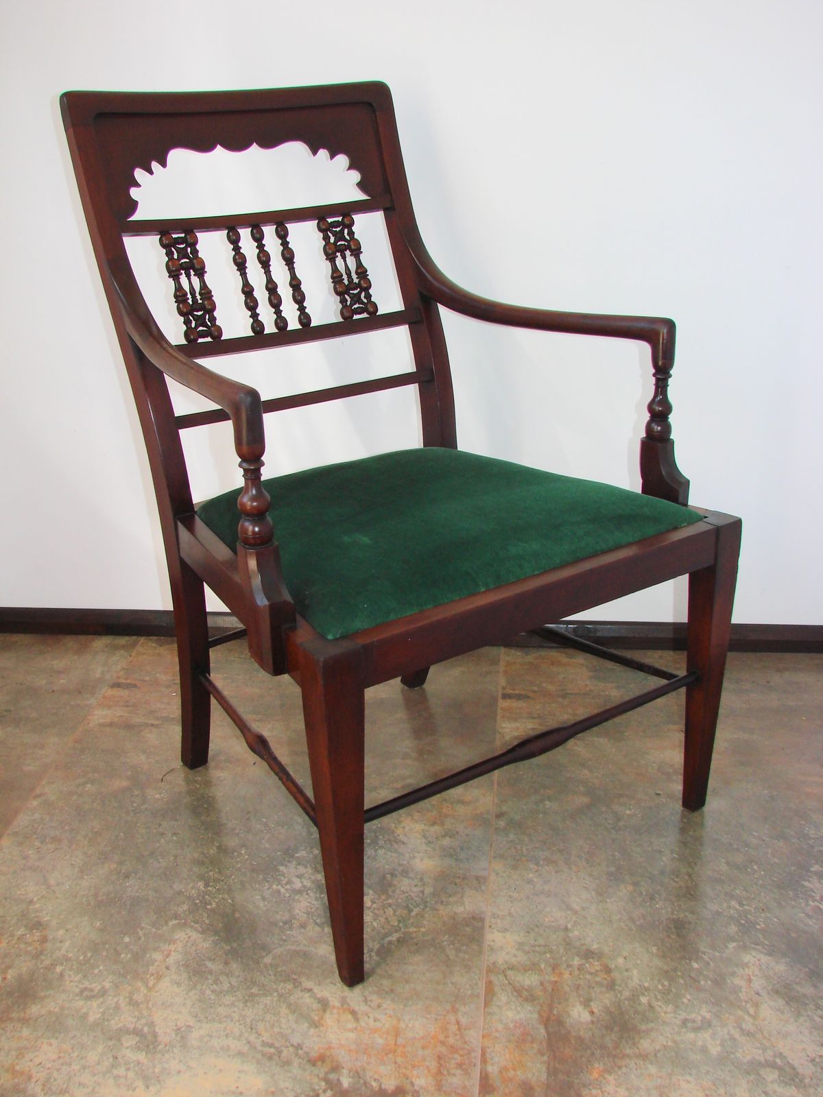 photo for sale Mahonie fauteuil uit de overgang van de 19e naar de 20e eeuw