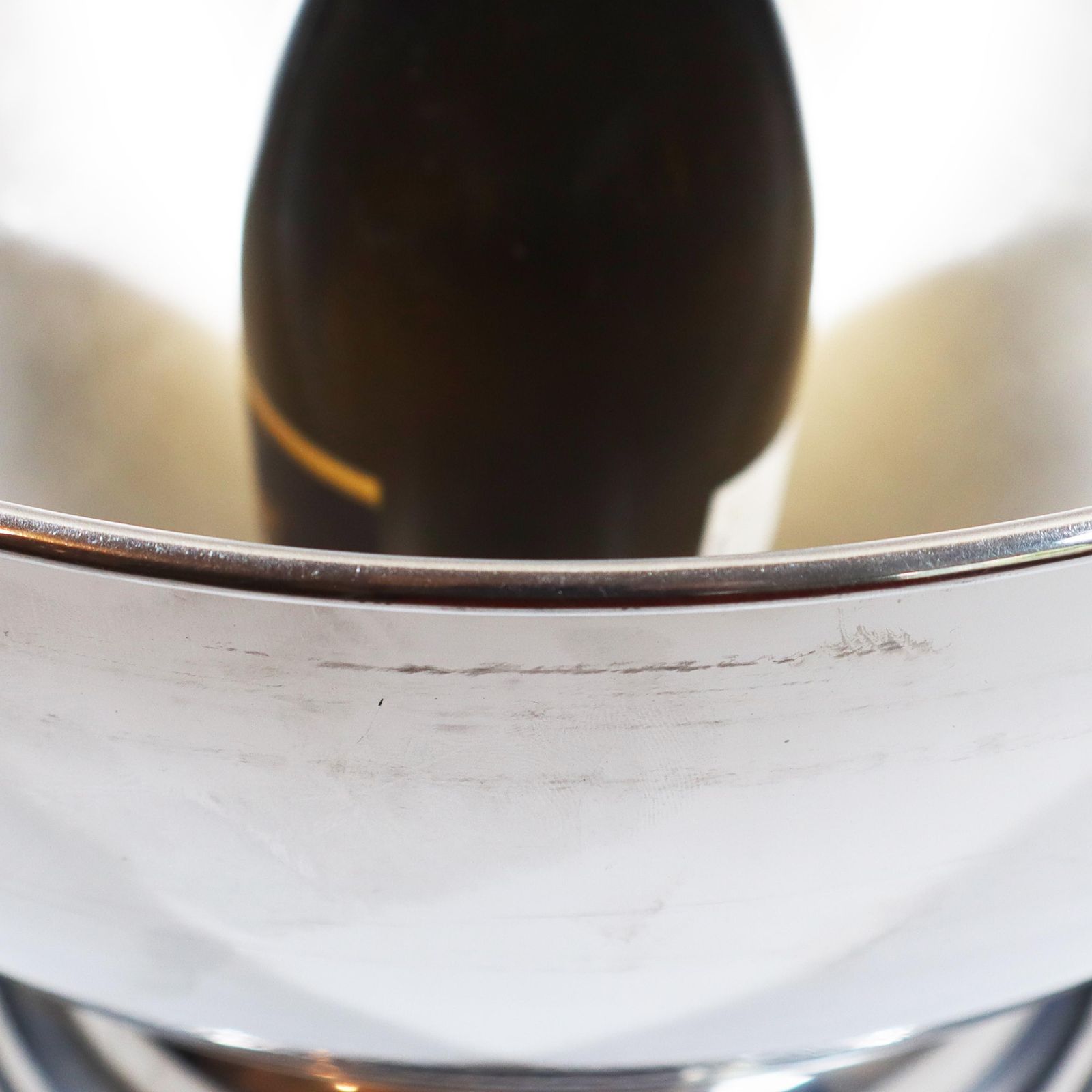 Seau à champagne vintage sur pied central en acier inoxydable poli miroir par Couzon photo buy