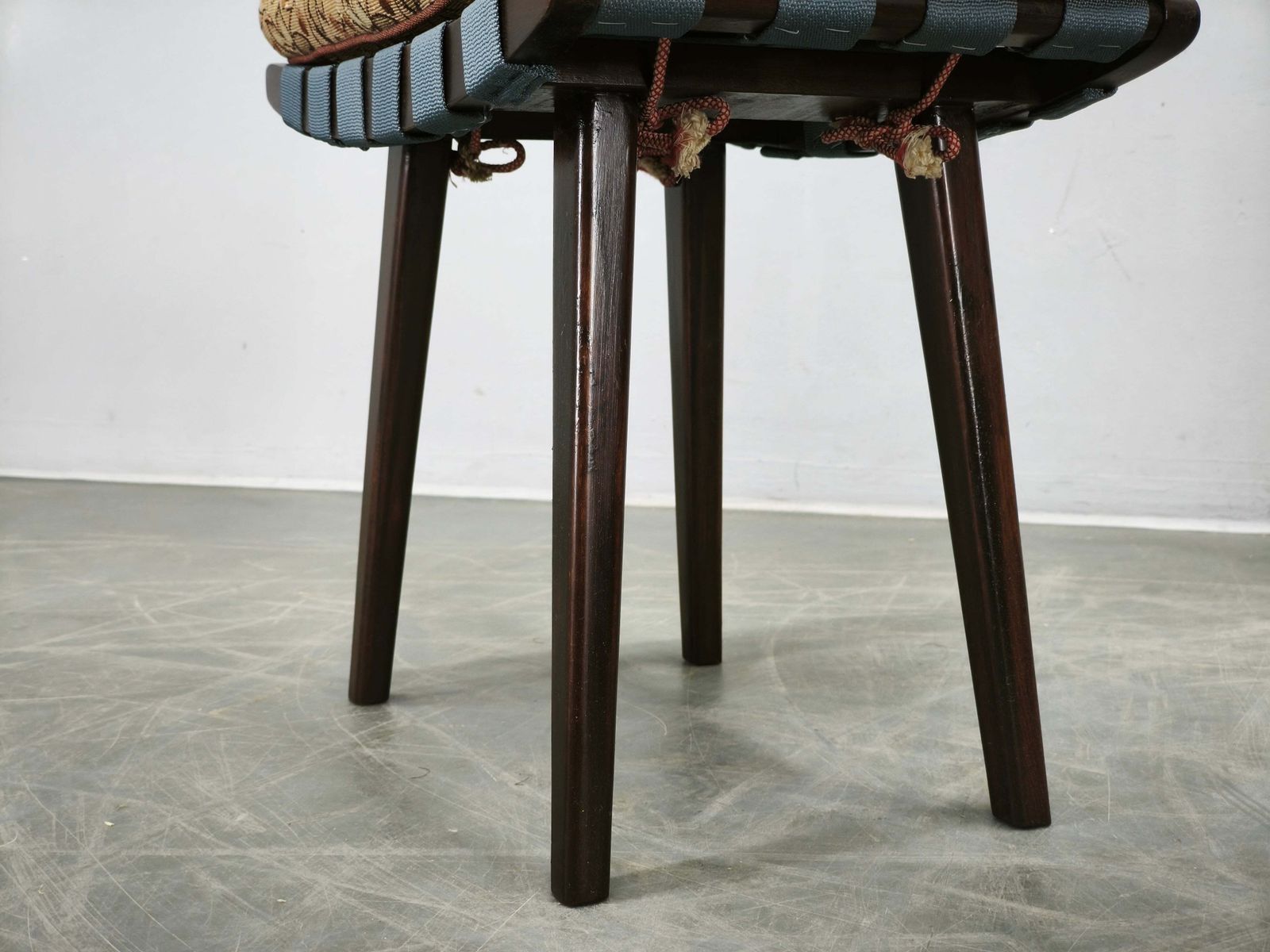 Tabouret mid-century TON en hêtre avec coussin, Tchécoslovaquie, vers 1956 photo for sale