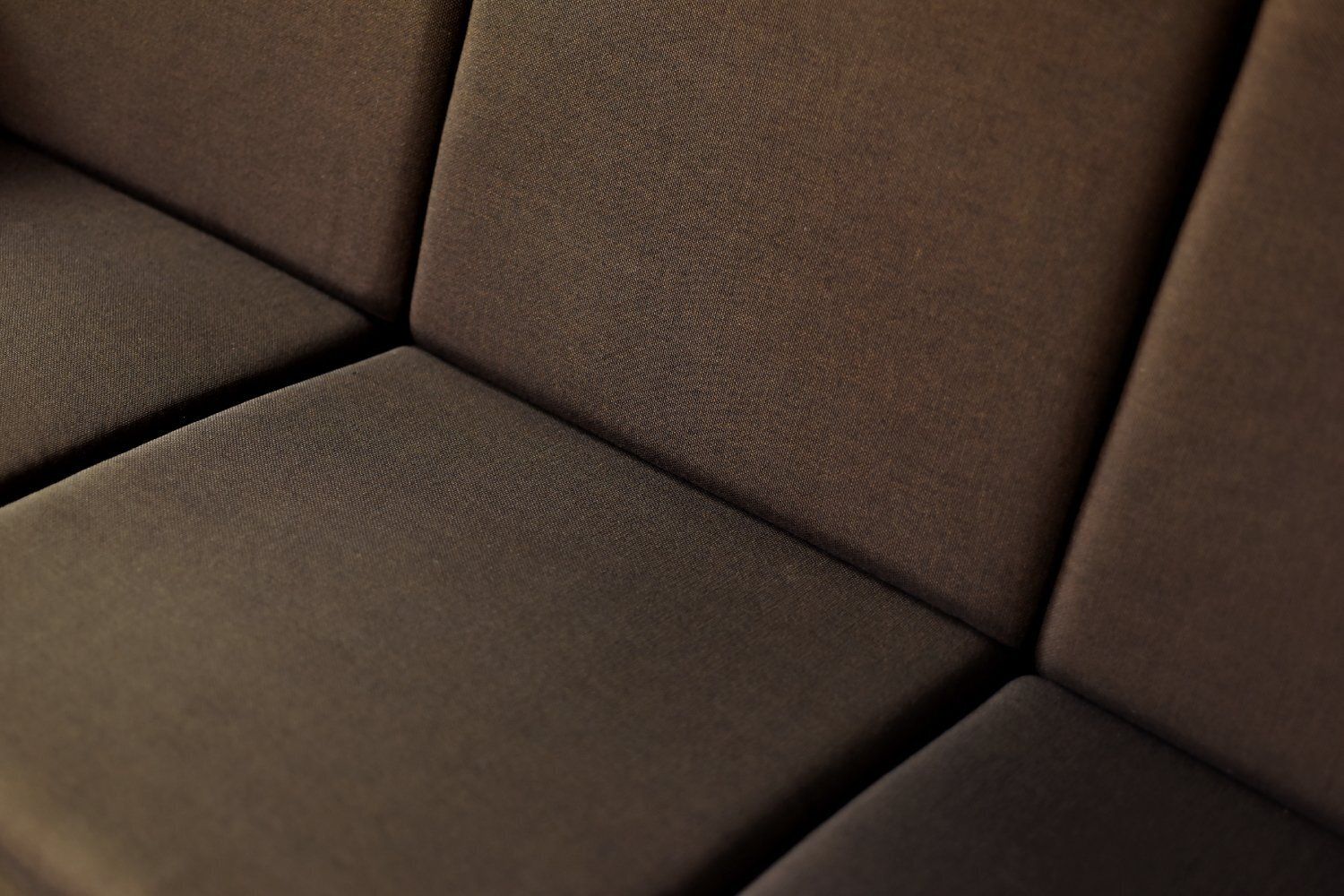 Mid Century Danish Modern bruine 3-zitsbank van Folke Ohlsson voor Fritz Hansen, jaren 1960 photo vinterior
