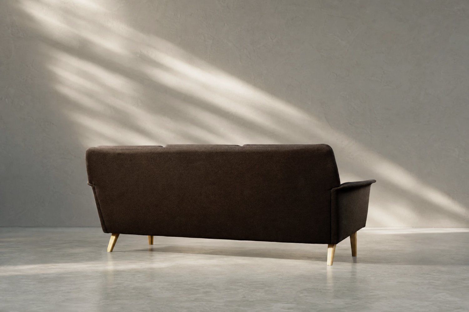 Meubels Mid Century Danish Modern bruine 3-zitsbank van Folke Ohlsson voor Fritz Hansen, jaren 1960 photo