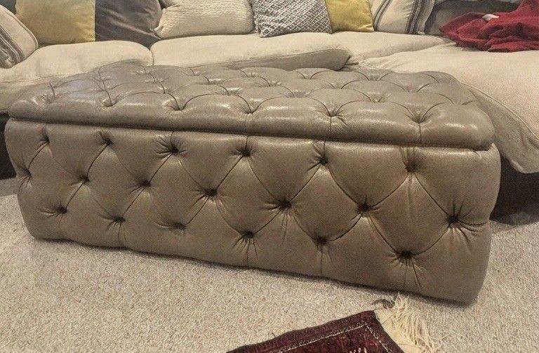 Chesterfield Tufted Faux Leather Banquette Bench Footstool Coffee Table /Beige photo furniture