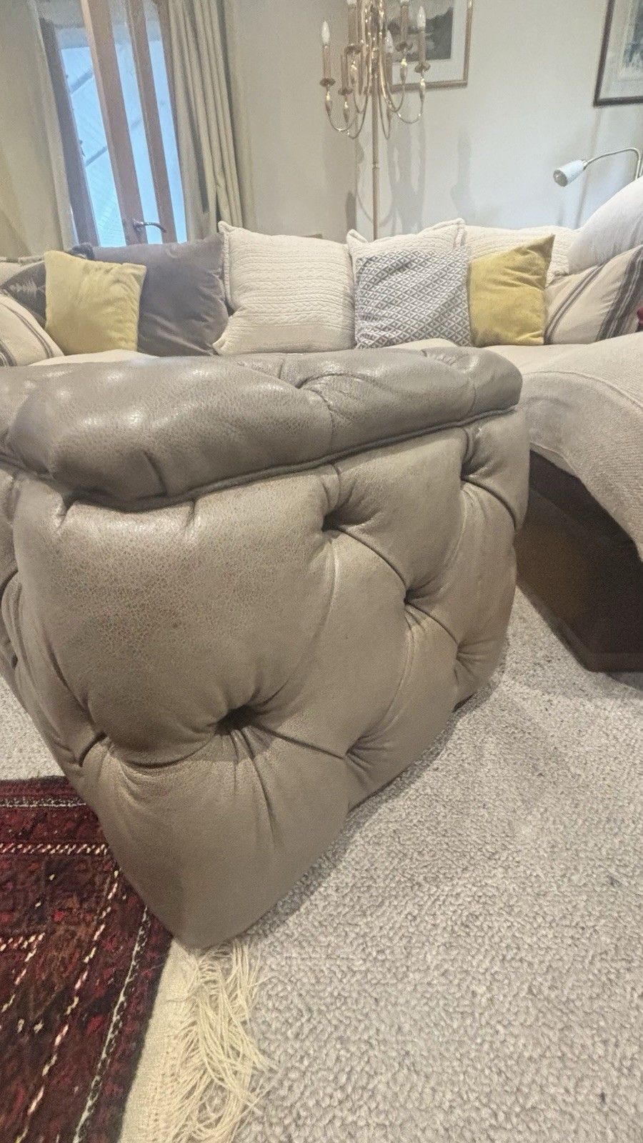 photo furniture Chesterfield Tufted Faux Leather Banquette Bench Footstool Coffee Table /Beige