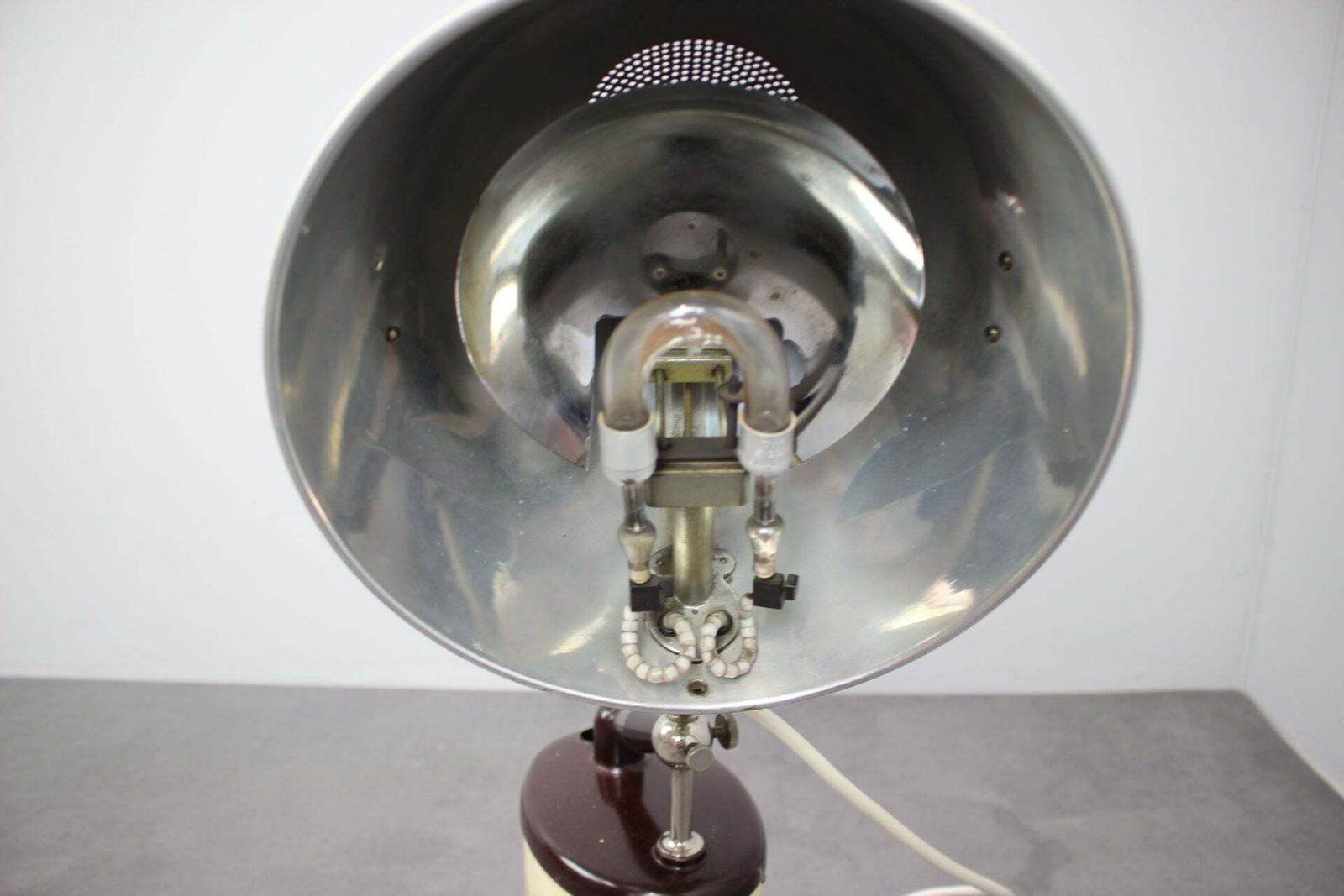 1930s Original Hanau Quartz Sun Lamp, German Medical Uv Therapy Lamp, Bauhaus In photo for sale