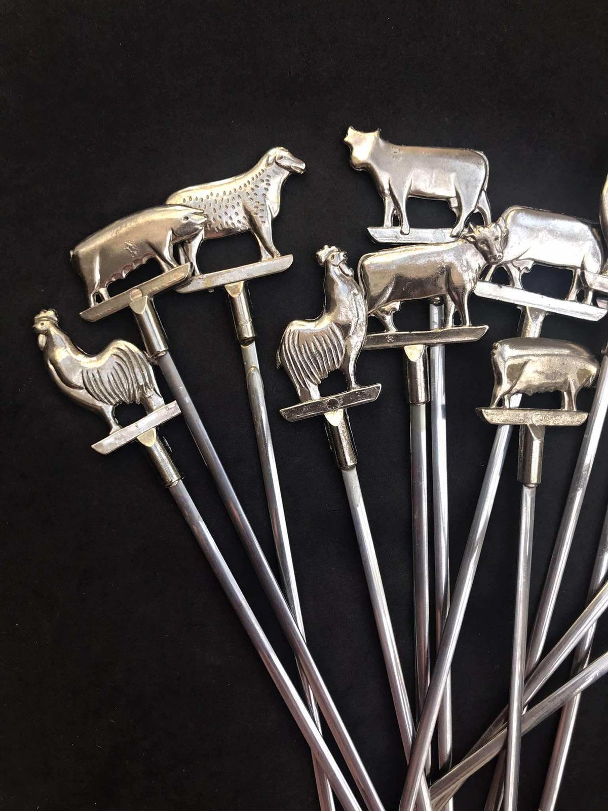 Barbecue-spiezen met dierenfiguren – voor vlees, scampi/zeevruchten en marshmallows – vintage, handgemaakt metaal – set van 12 – cadeau voor hem photo for sale