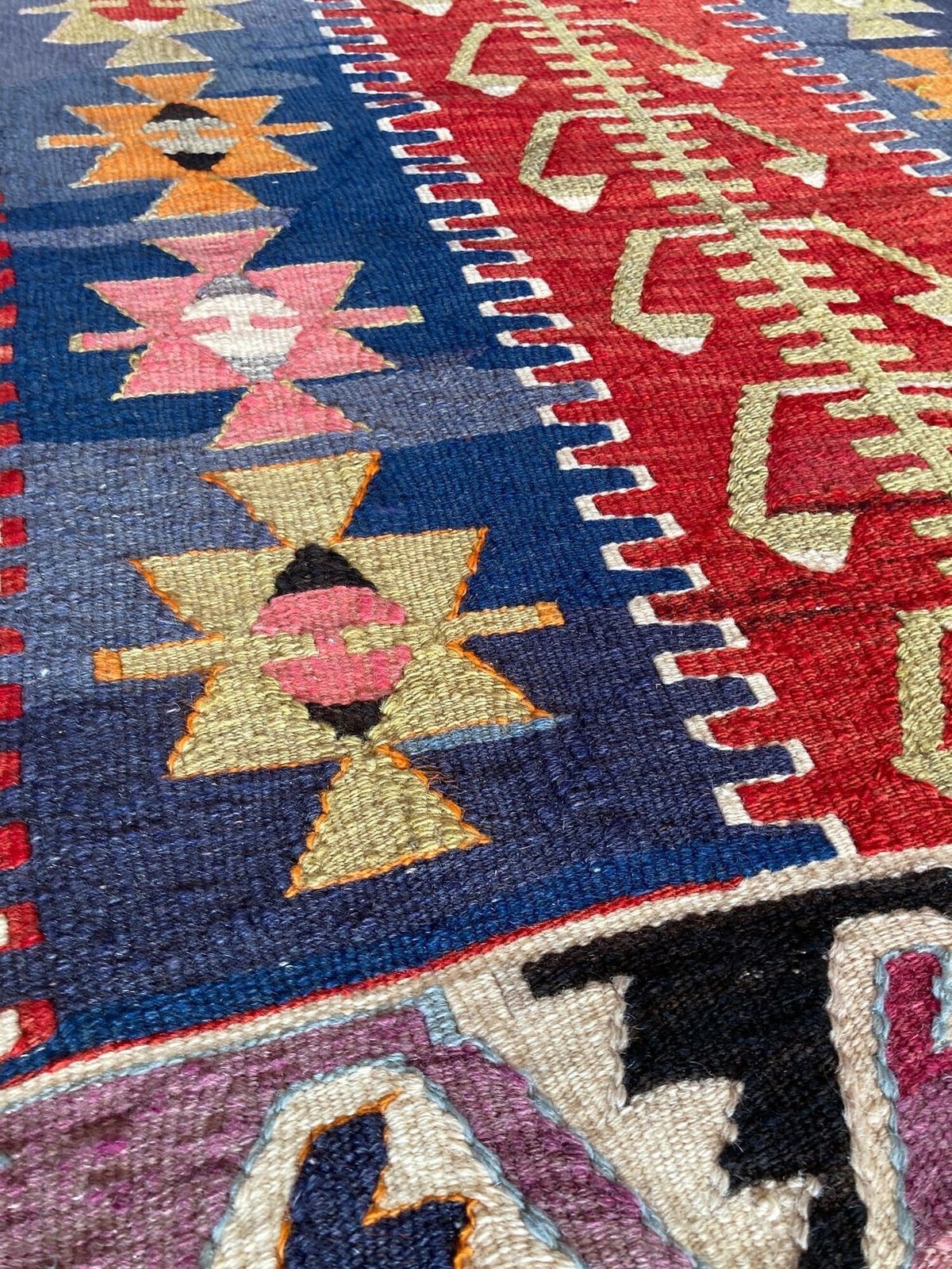 photo furniture Vintage Anatolisch Kilim 1,08 m x 0,86 m
