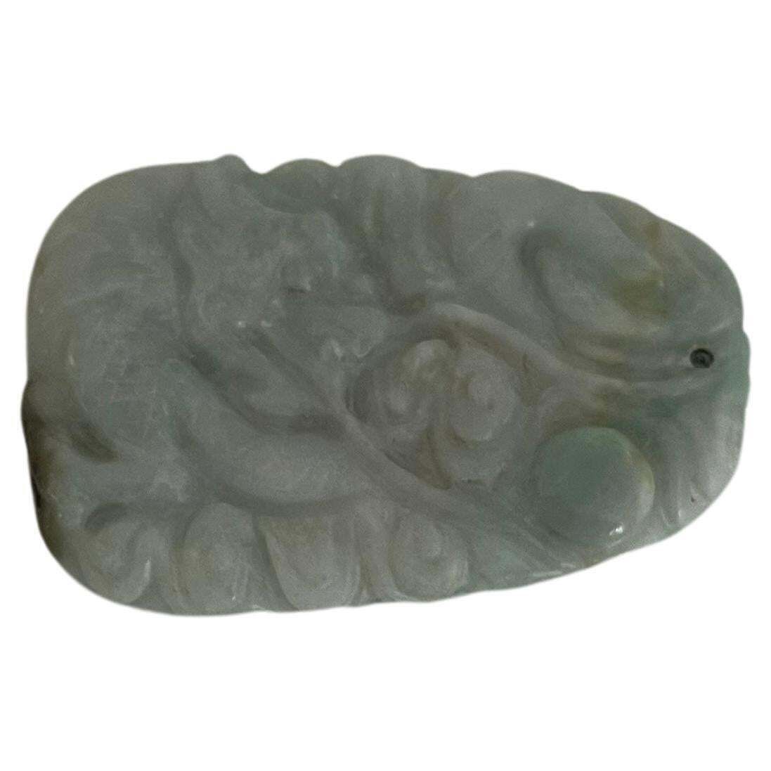 19e-eeuwse Chinese jadeïet nefriet hanger met draak en vogel, handgesneden photo Woonaccessoires
