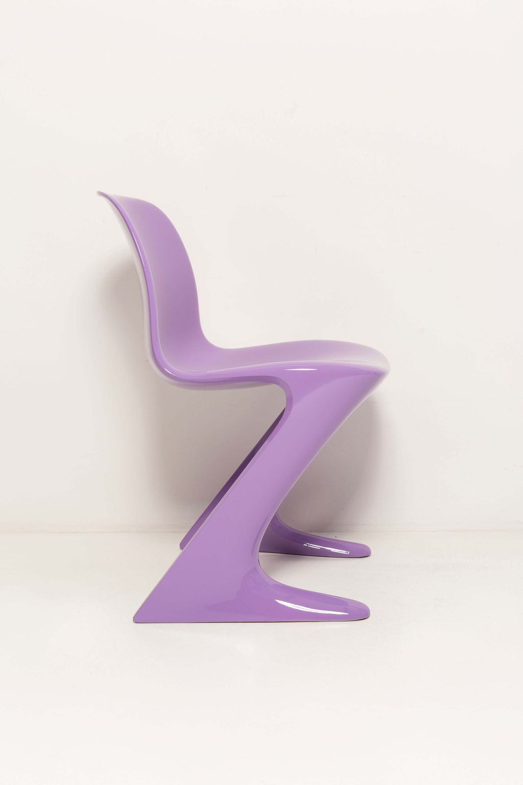 Blauw Lila Violet Kangaroo Chair, ontworpen door Ernst Moeckl, Duitsland, 1968 photo for sale
