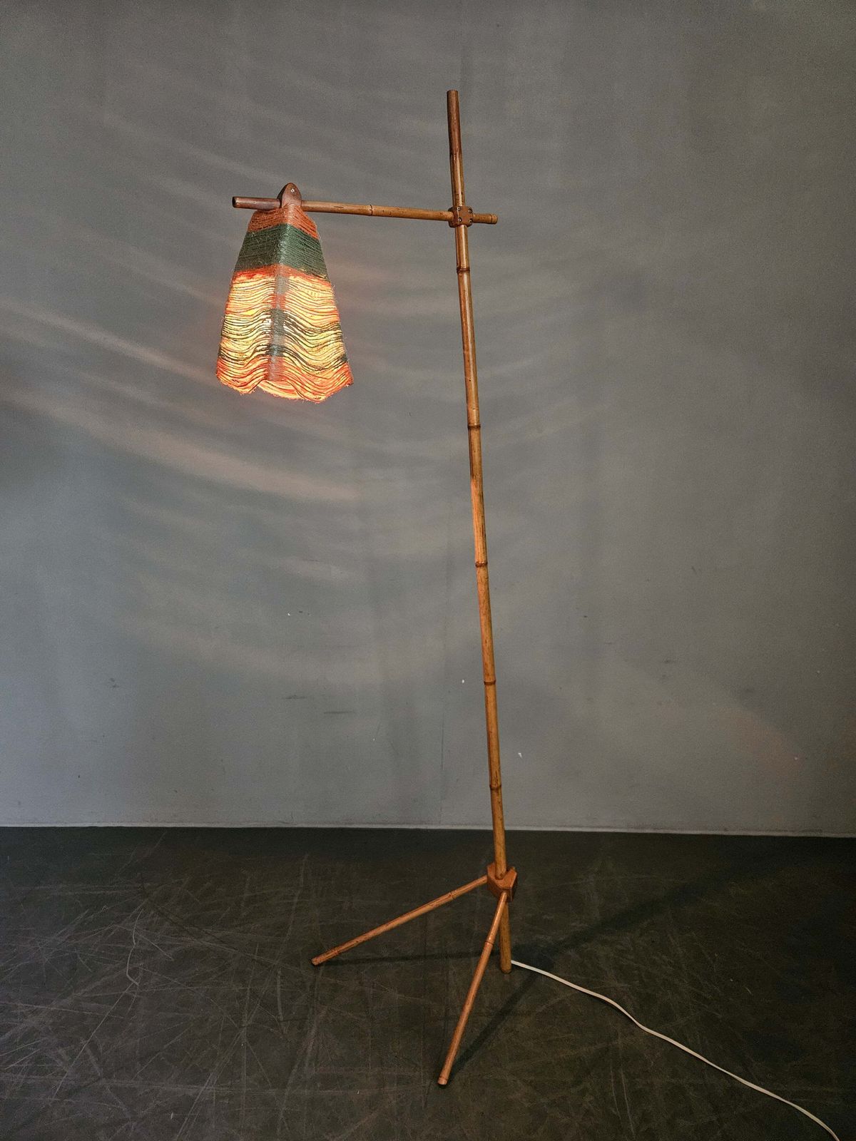 photo vinterior Rare Midcentury Floor Bambnoo And String Lamp, 1960s