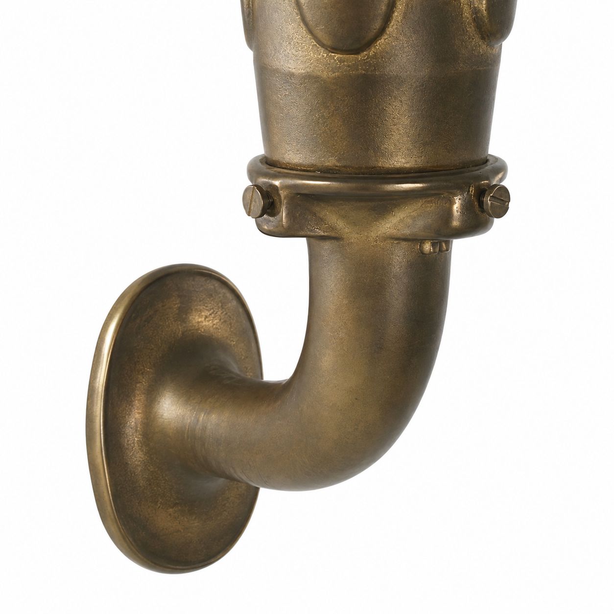 photo furniture Sculpturaal zwaar bronzen wandlamp met grote heldere glazen bol, ca. 1970