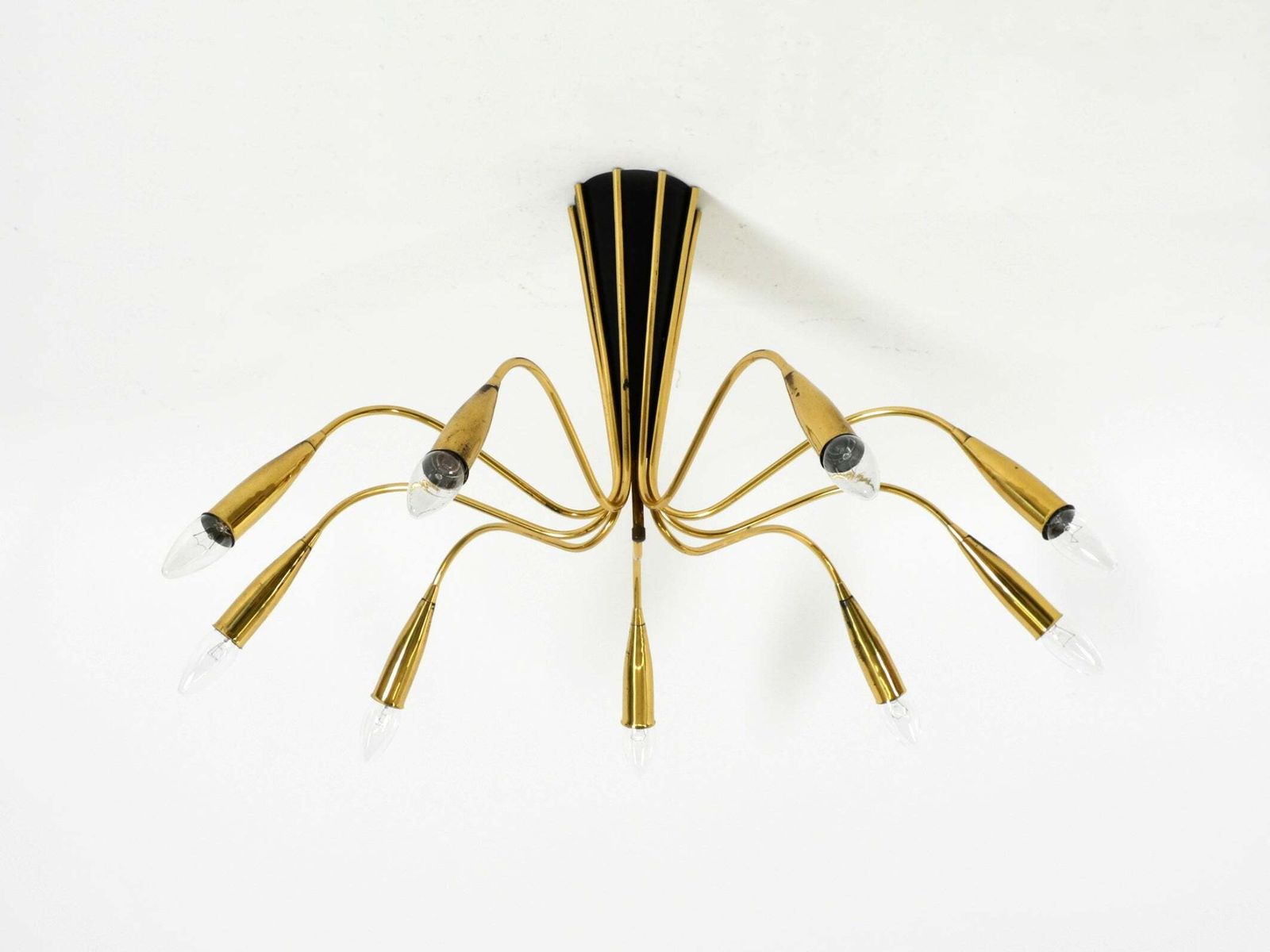 Grote mid-century modern messing Sputnik plafondlamp met 9 armen photo for sale