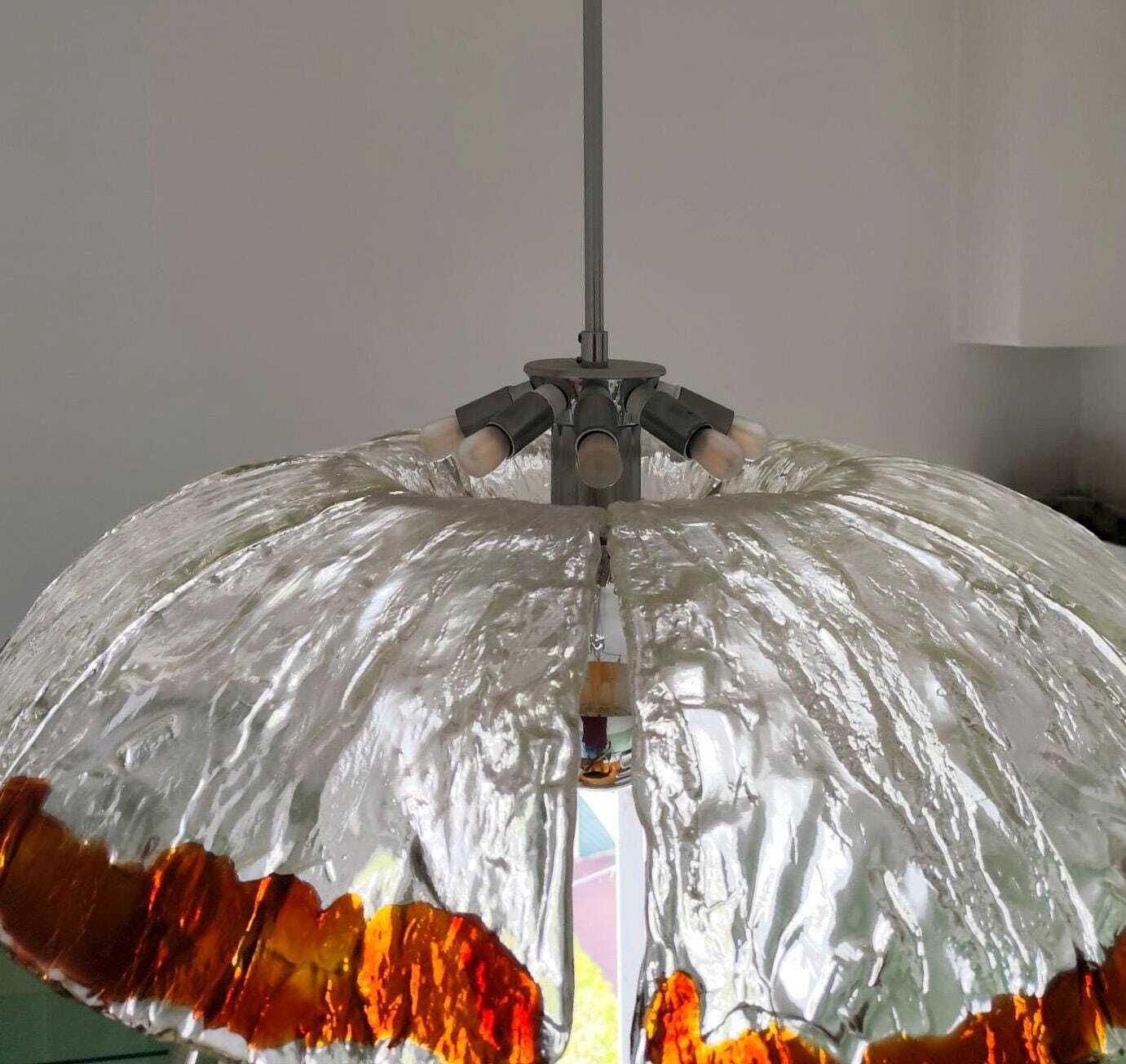 photo furniture Vintage Murano glazen kroonluchter, ontworpen door Nason Mazzega, 8 bloemblaadjes, 9 lichten, lamp jaren 1970