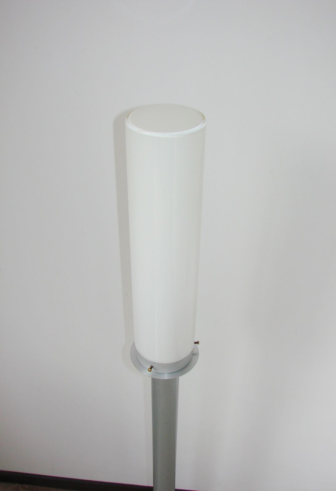 A Floor Lamp From The 1980s photo 199.0