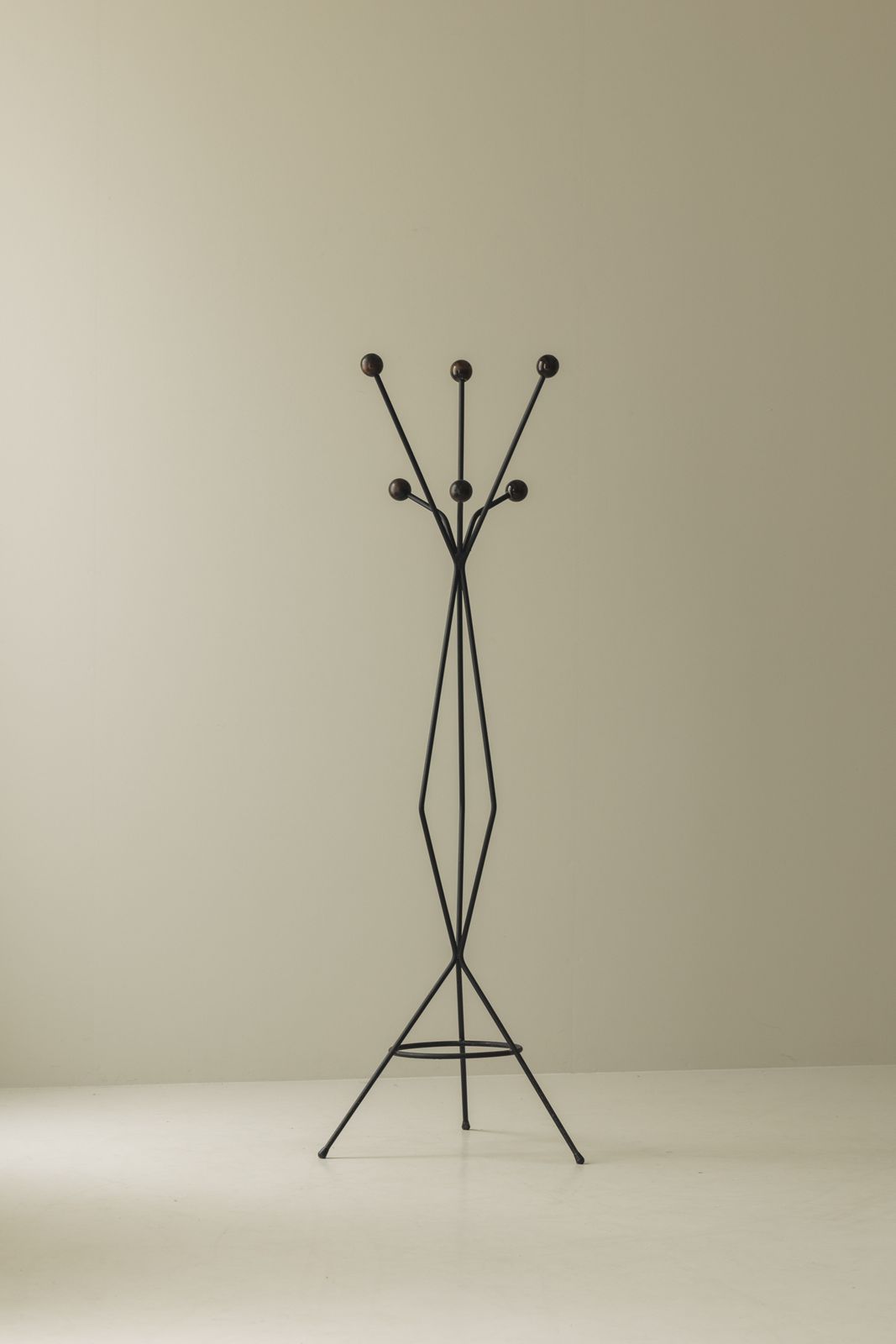 Franse modernistische kapstok, ca. jaren 1950 photo furniture