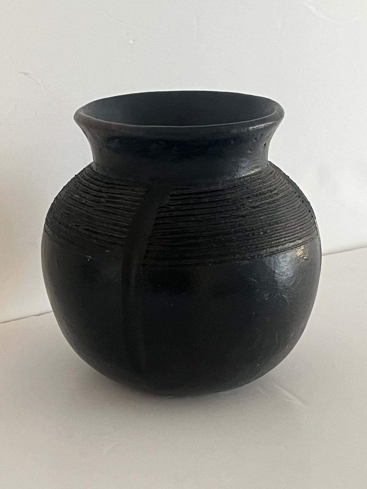 African Tribal Jar Or Pot, Blackware Hand Decorated, 19thcentury photo vinterior