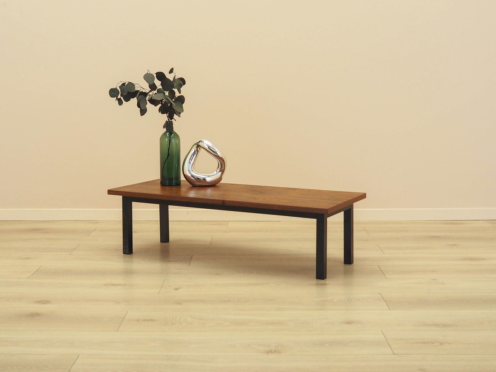 Deense Salontafel met Teakfineer op Metalen Poten, jaren 1960 photo for sale