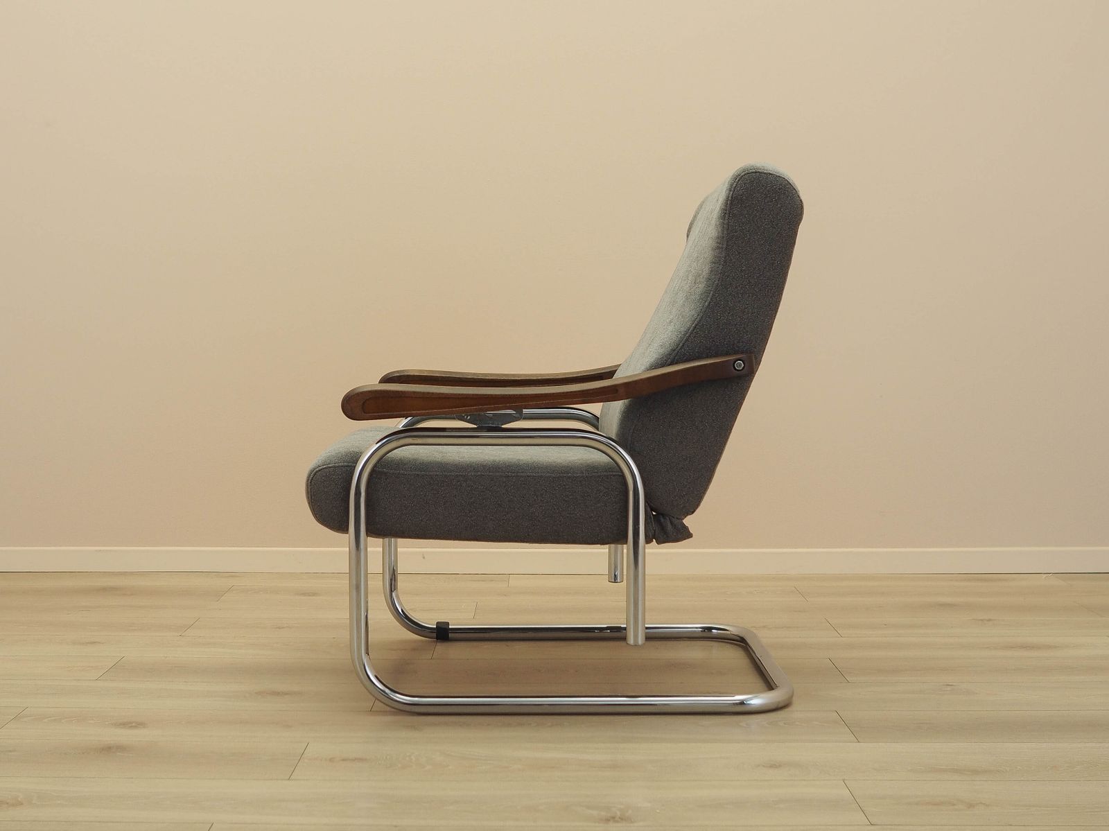 Italiaanse lounge chair met verstelbare rugleuning, beuken armleuningen, jaren 1970 photo Meubels