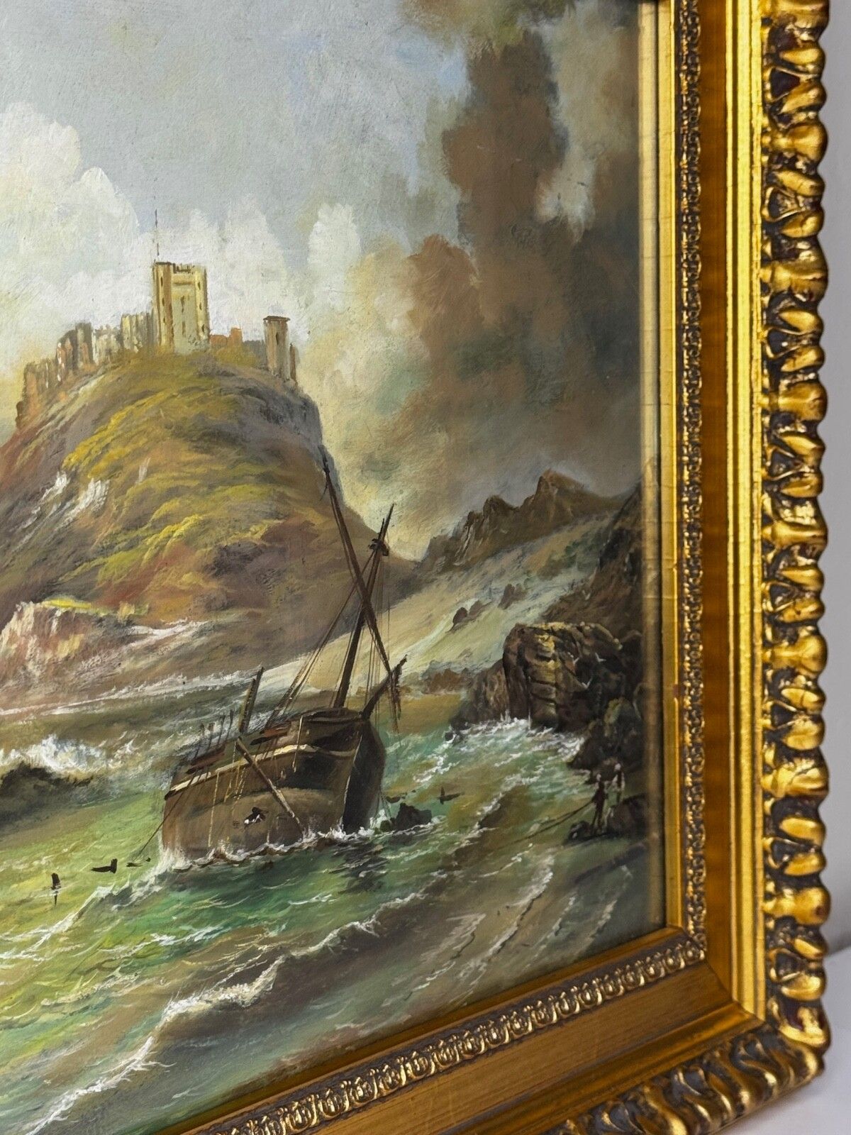Victoriaans Brits marineolieverfschilderij Bamburgh Castle Scheepswrak Volgeling Carmichael photo 8500.0