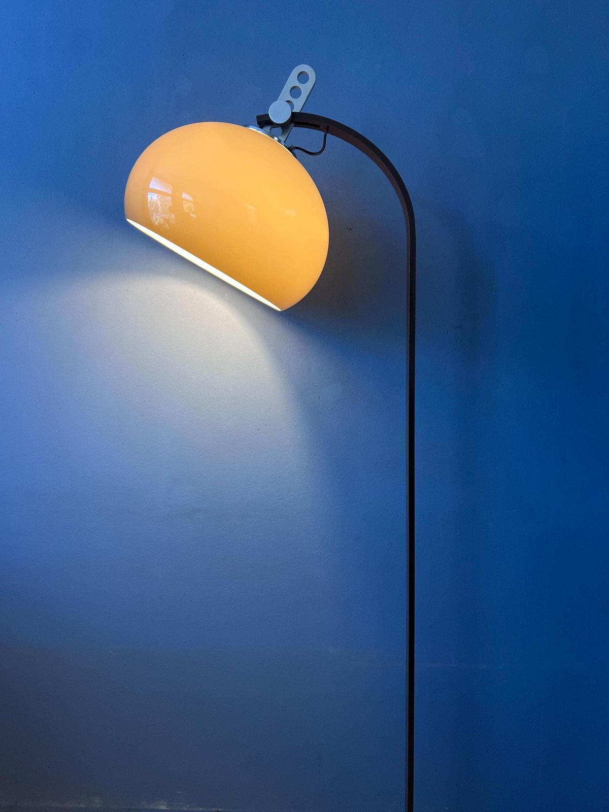 Vintage Dijkstra Mushroom Vloerlamp | Bruine Mid-Century Space Age Lamp photo furniture