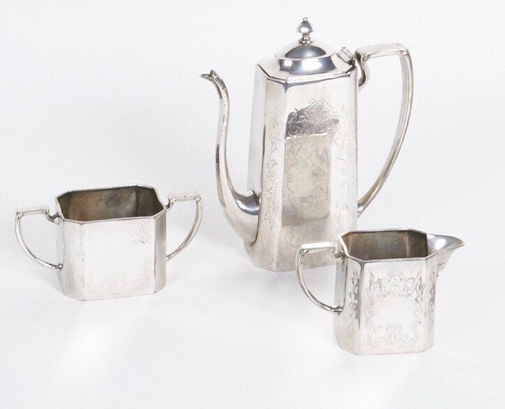Antiek zilveren koffieservies, Amerikaans verzilverd photo furniture