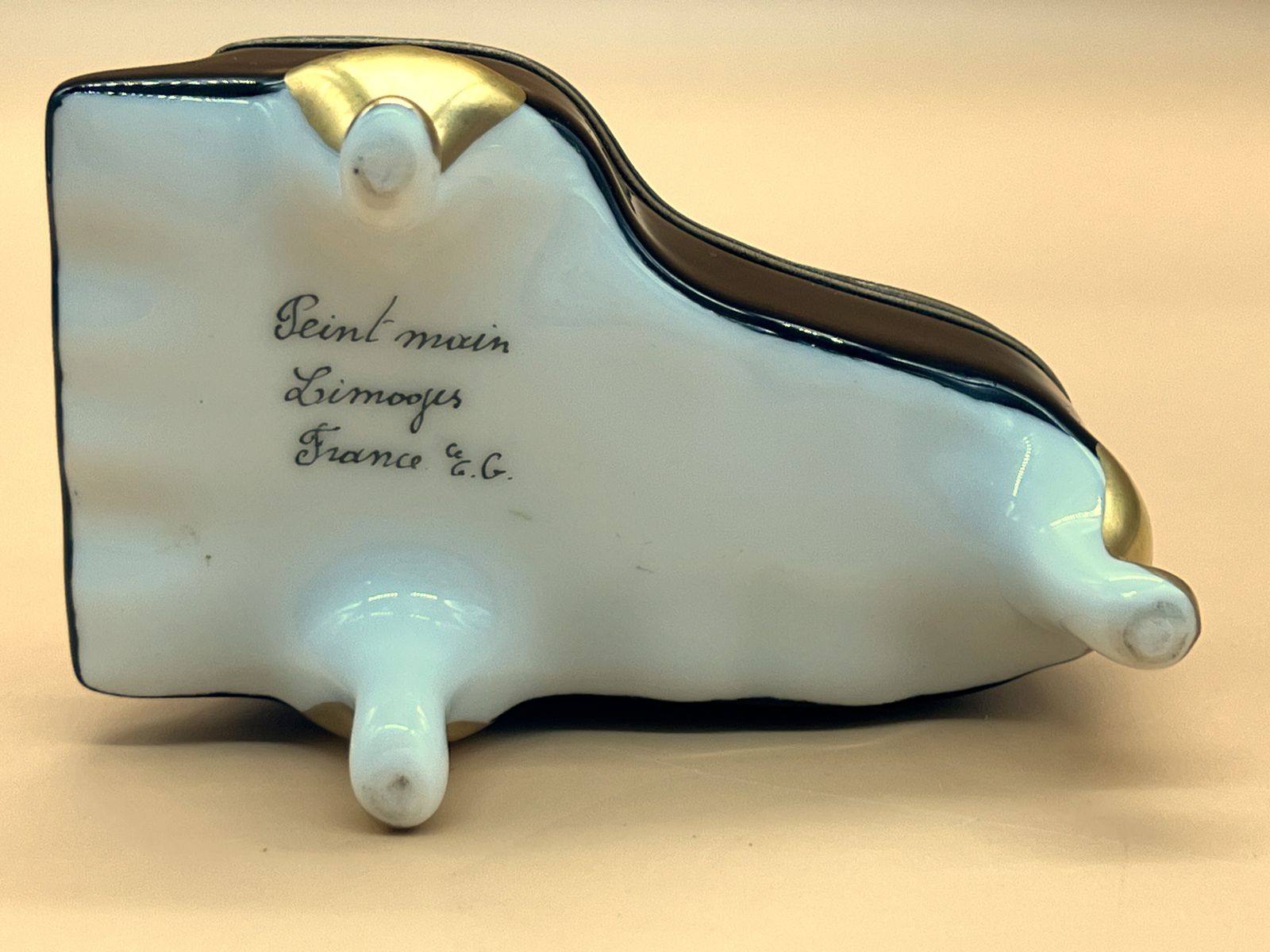 Limoges Porcelain France Hinged Piano Hand Painted Black Trinket / Jewelry Box. photo vintage