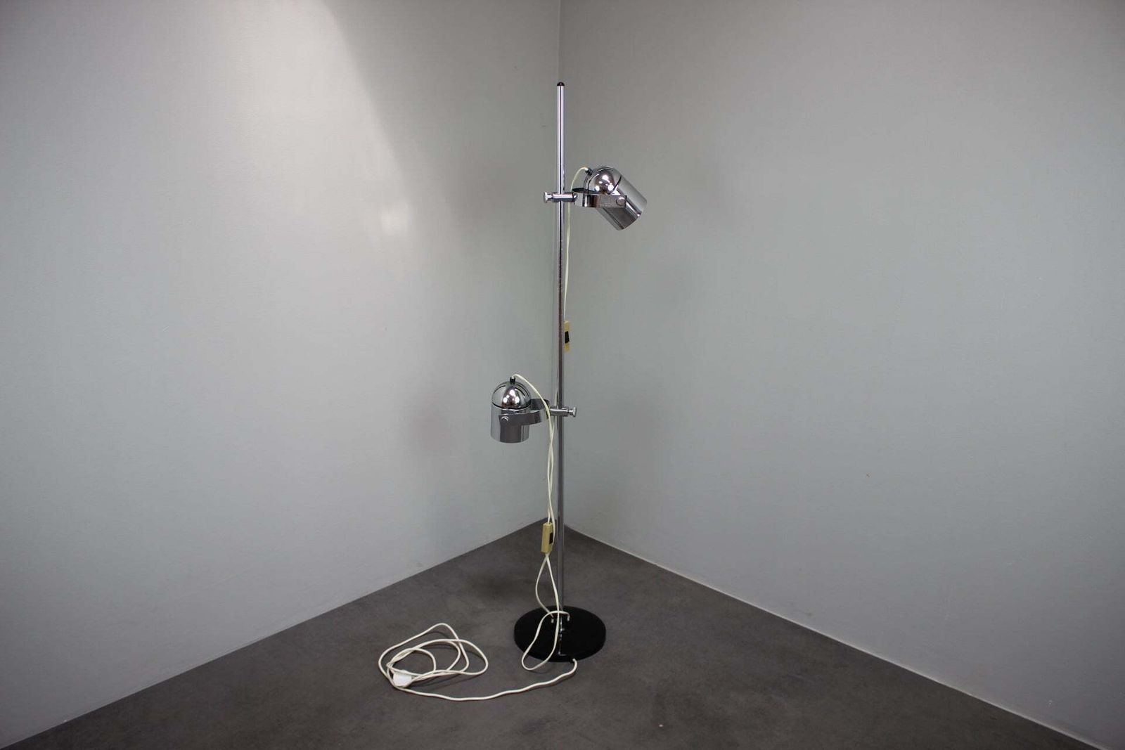 Stanislav Indra Chromen Verstelbare Dubbele Spotlight Vloerlamp, Tsjecho-Slowakije photo vinterior