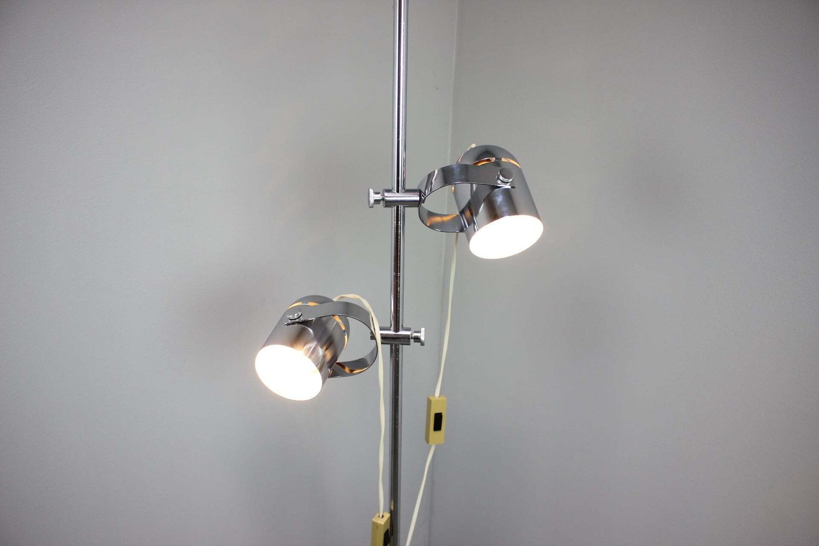 photo for sale Stanislav Indra Chromen Verstelbare Dubbele Spotlight Vloerlamp, Tsjecho-Slowakije