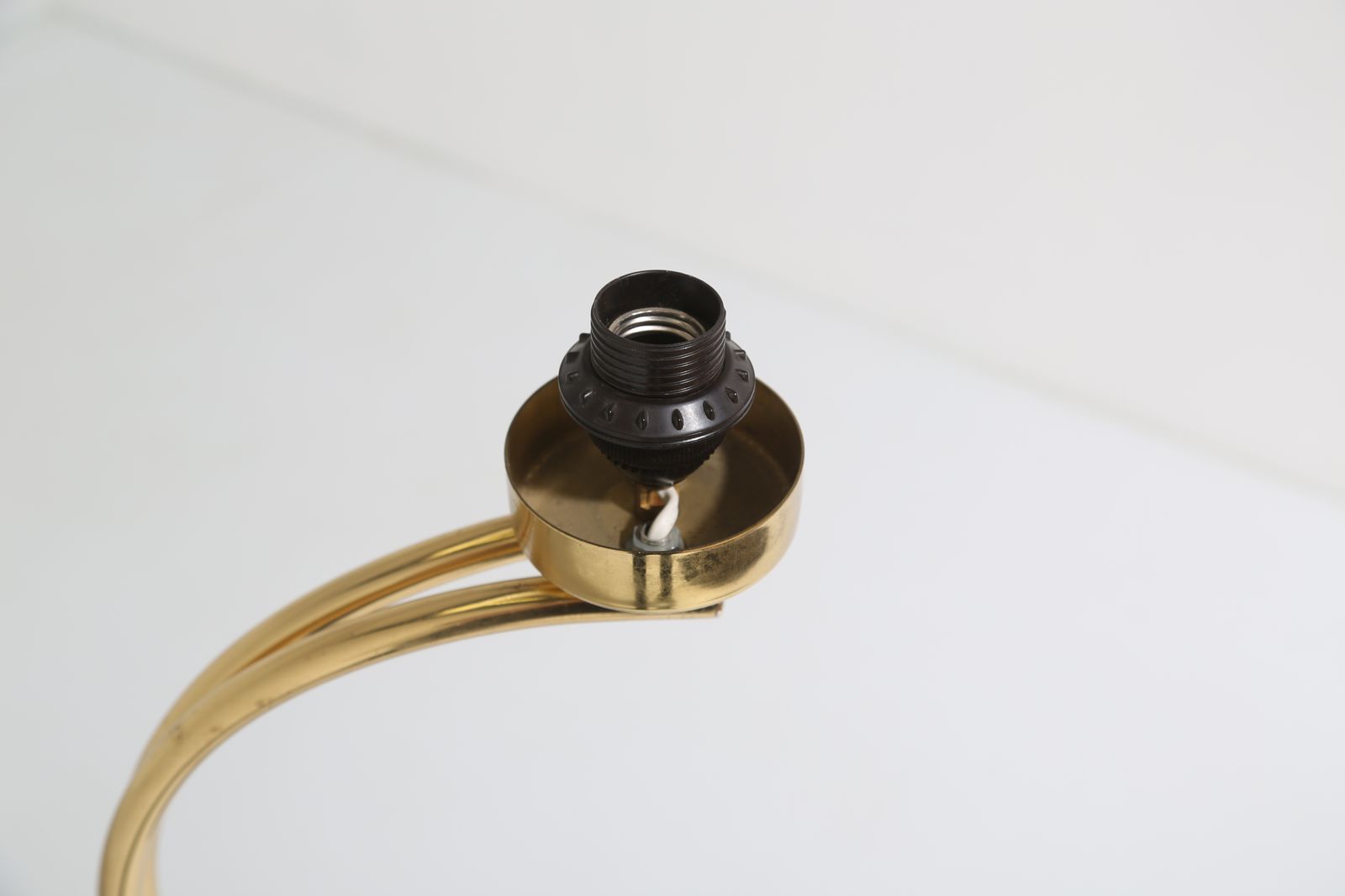 Lighting Mid Century Modern Italian Brass & Black Marble Arch Floor Lamp, 1970s. photo