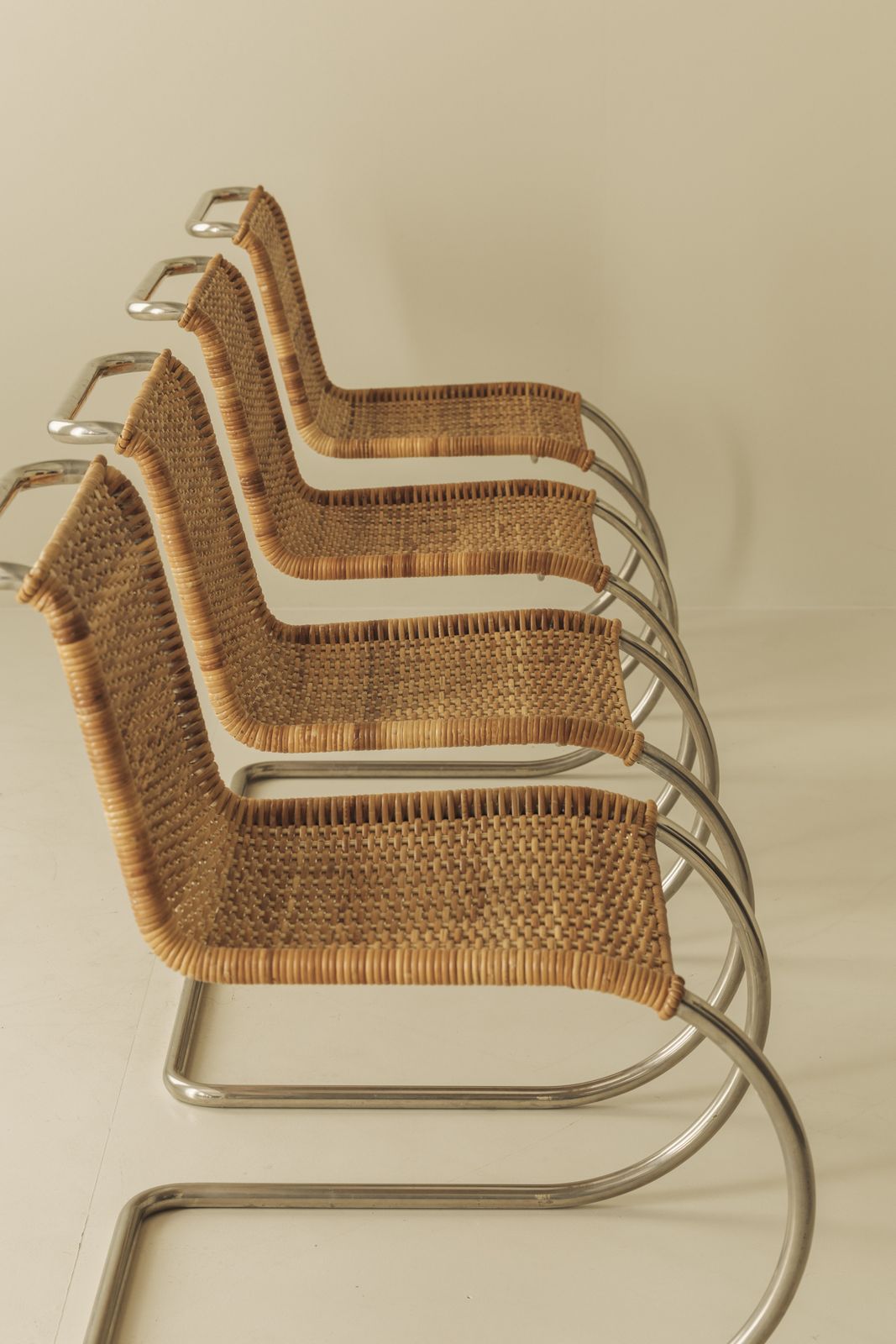 Set B42 Cantilever Dining Chairs by Ludwig Mies Van Der Rohe voor Tecta, jaren 1970 photo vintage