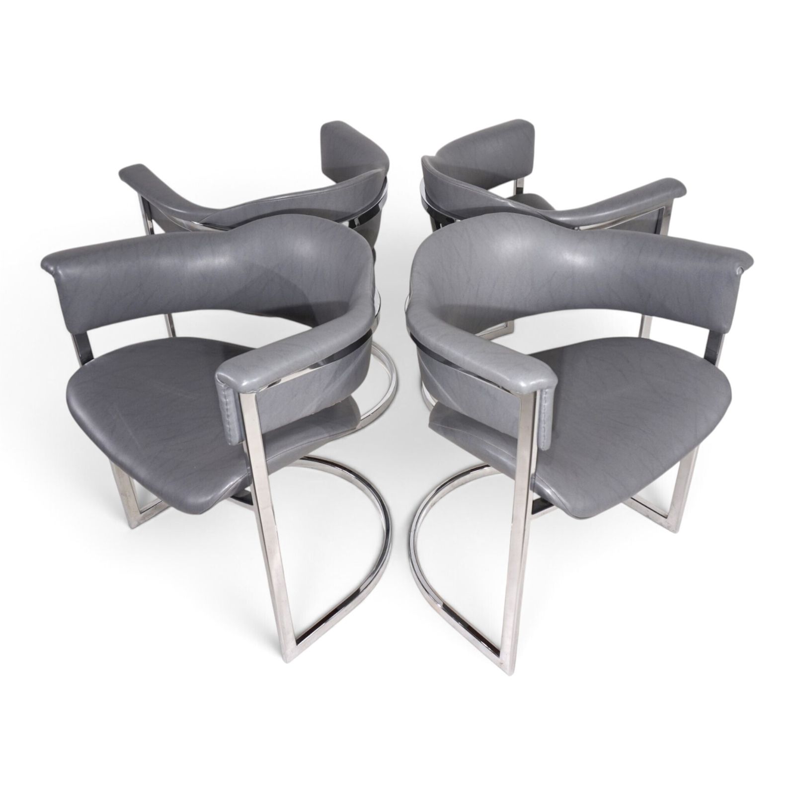 photo furniture Set van 4 eetkamerstoelen van Vittorio Introini voor Mario Sabot, 1970