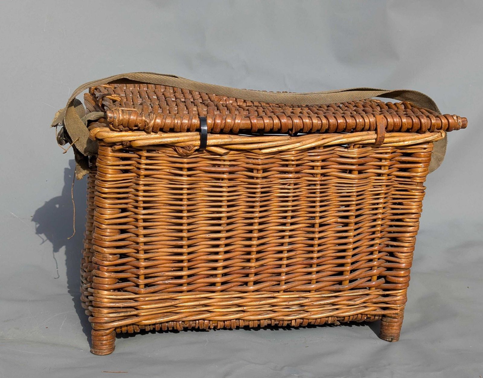 Woonaccessoires Vintage rieten visvleet, mand photo