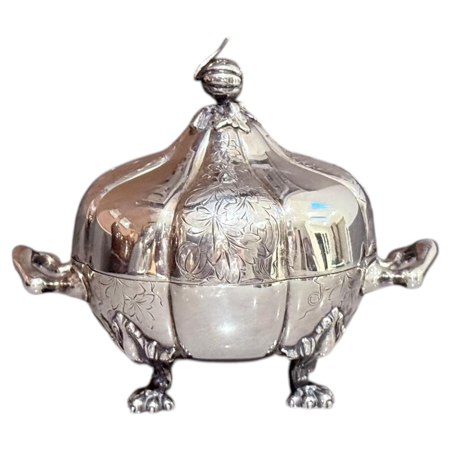 Antiek decoratief kaviaarschaal serveerset, zilveren quadruple plate deksel, lepel