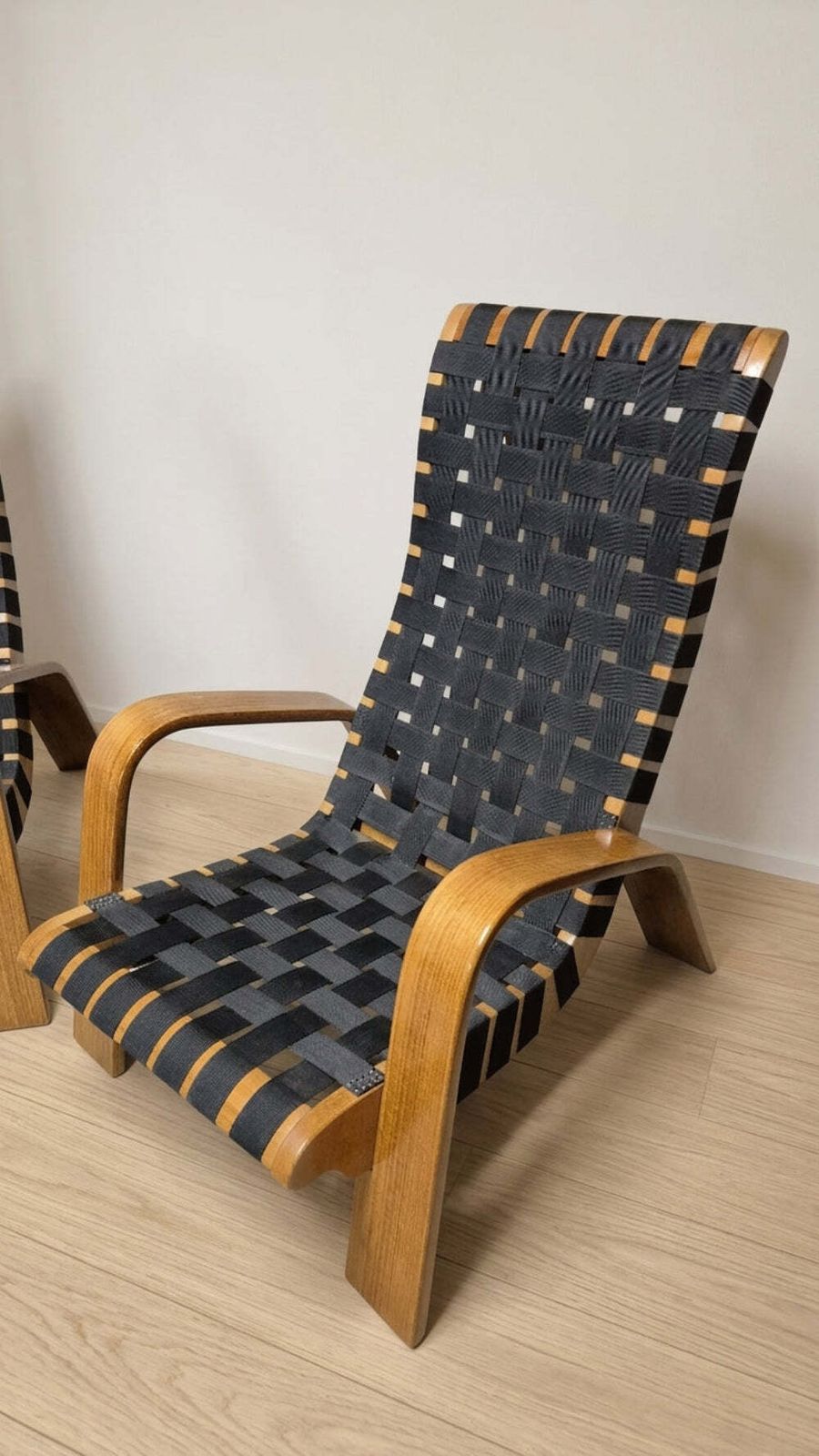 Paar Mid-Century Gevlochten Houten Fauteuils, jaren 1950, Tsjechoslowakije, 68 × 90 × 100 cm photo vinterior
