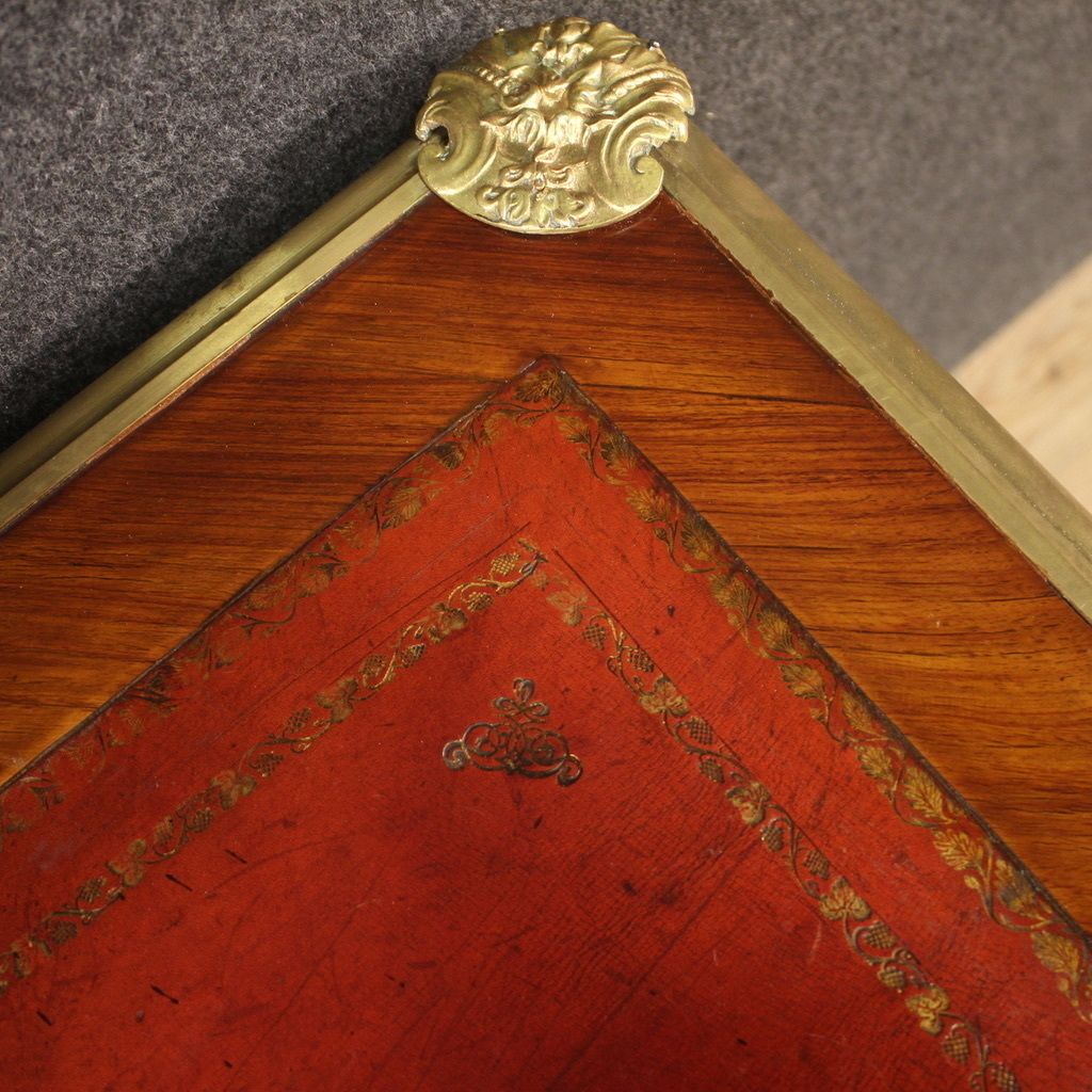 4300.0 Bureau de style Louis XV, première moitié du XXe siècle photo