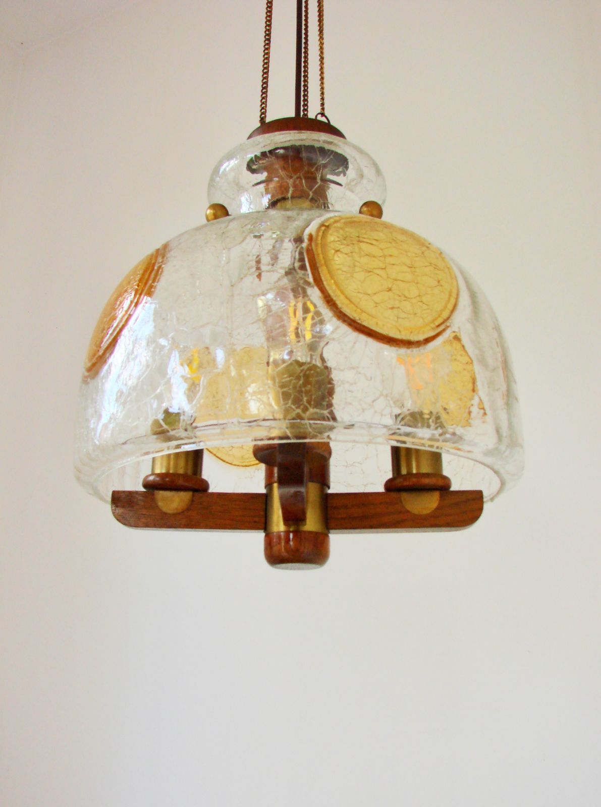 Modernistische hanglamp, jaren 1970. photo vintage