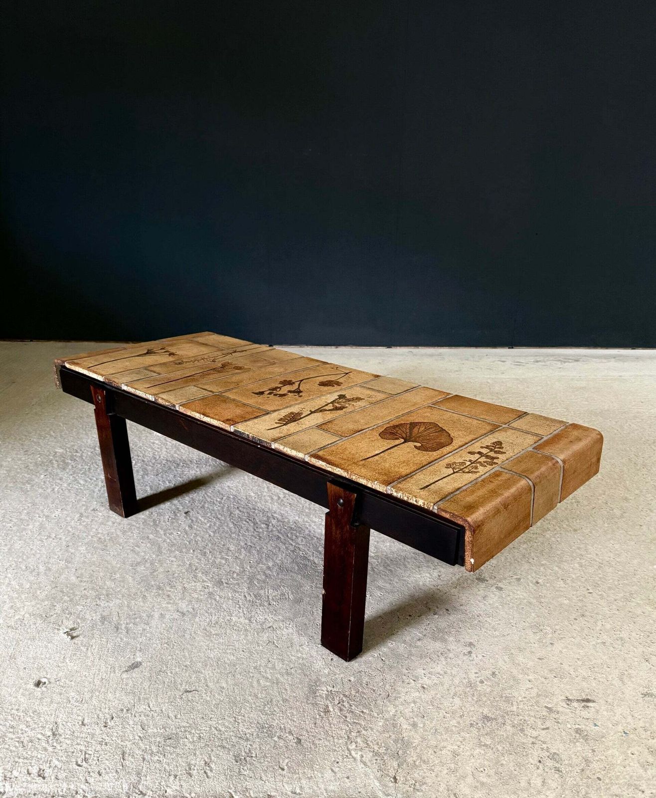 Meubels Mid-century salontafel "Herbier" van Roger Capron, ca. jaren 1960, Vallauris, Frankrijk photo