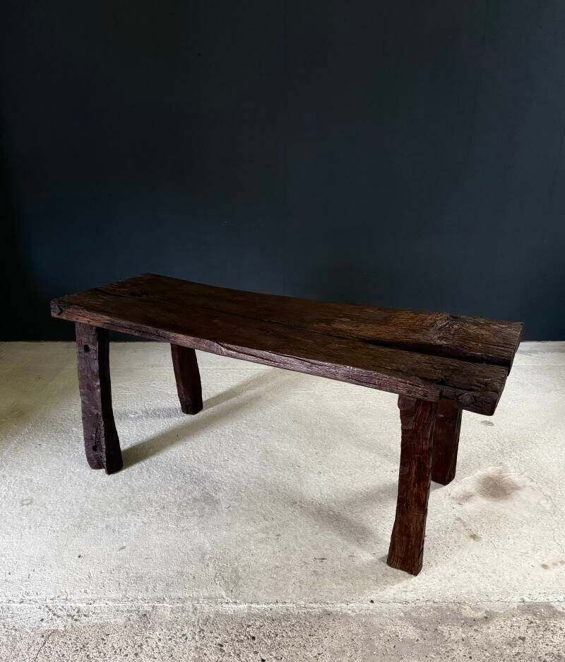 Handgemaakte gebeeldhouwde werkbanktafel, begin 19e eeuw photo 3200.0