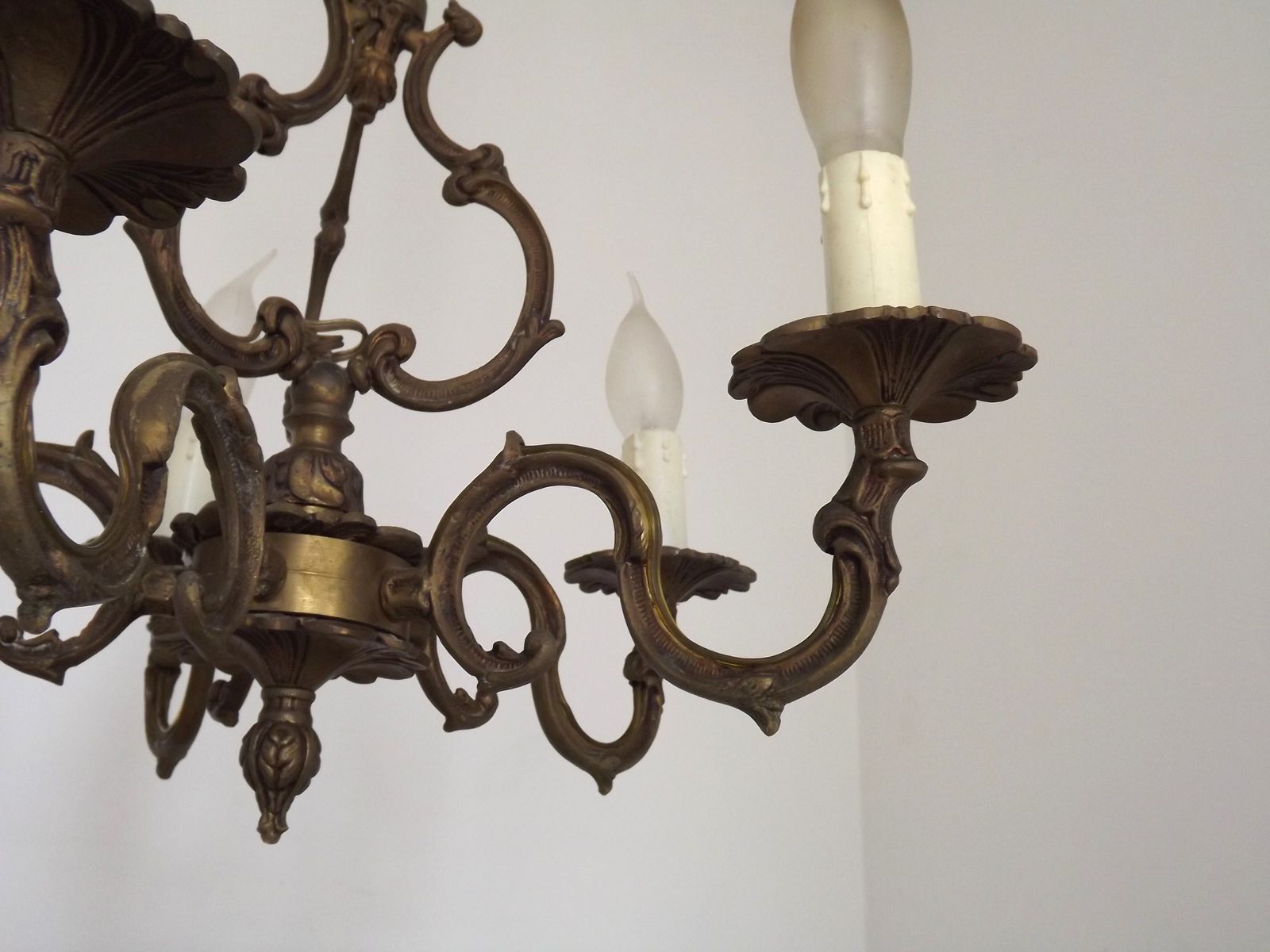 Luminaires Lustre d'époque français à cinq lumières, cage triangulaire en bronze photo