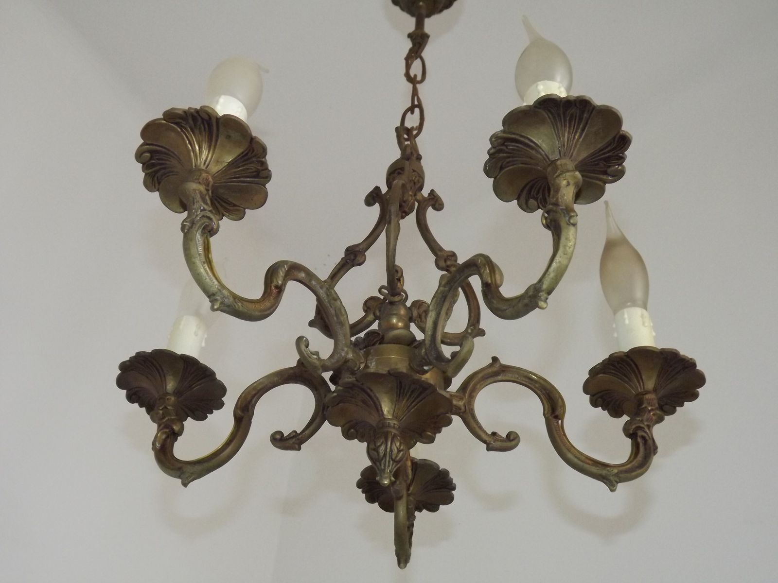 photo buy Lustre d'époque français à cinq lumières, cage triangulaire en bronze