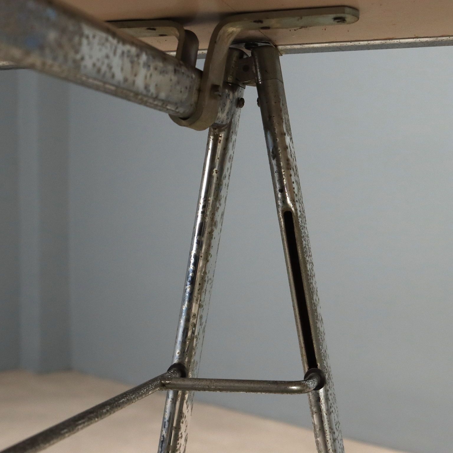 photo furniture Vintage Table Chromed Metal Laminate Design Italy 1970s