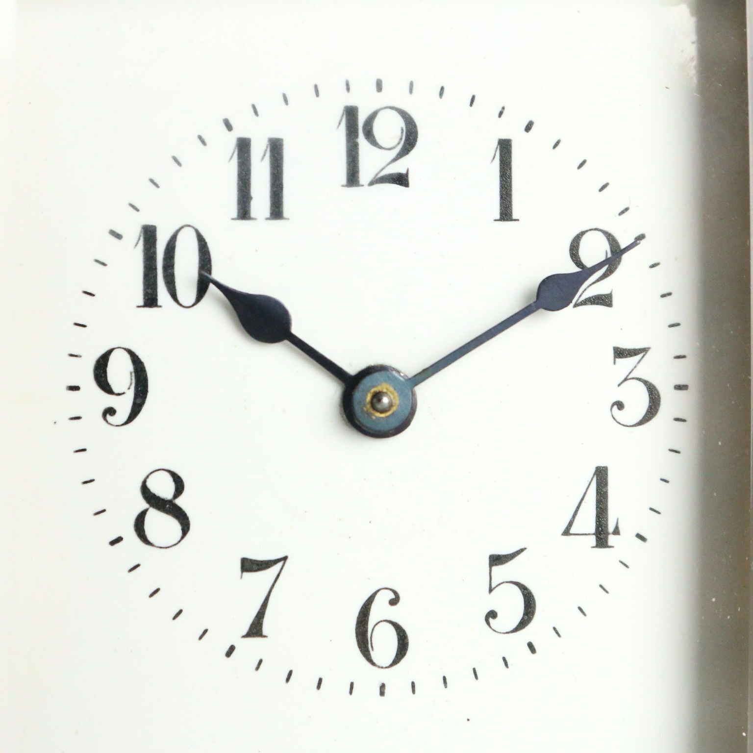 Pendule de voyage d'époque en bronze et verre avec étui, Italie, XIXe siècle photo for sale