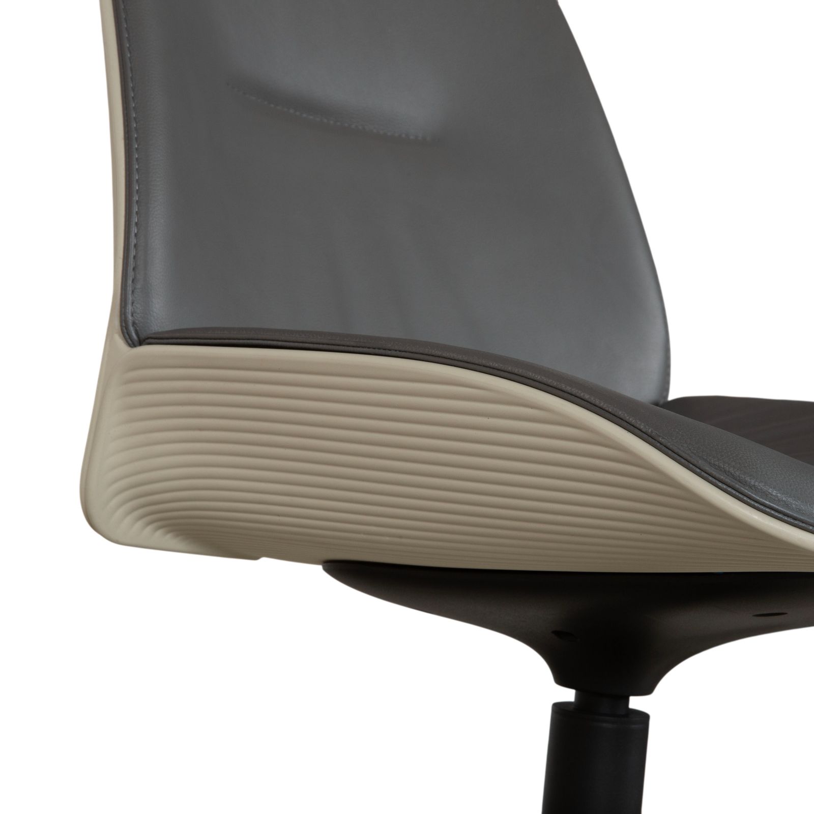Set Of 4 Andrew World Nuez Leather Chairs, Grey, Manual Function, Bar Stools photo vinterior