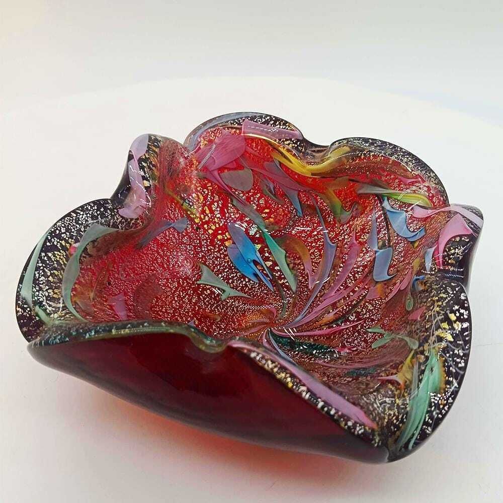 Cendrier en verre de Murano Tutti Frutti, années 1950, par Dino Martens. Fabriqué en Italie. 13 cm / 5,11 pouces photo furniture