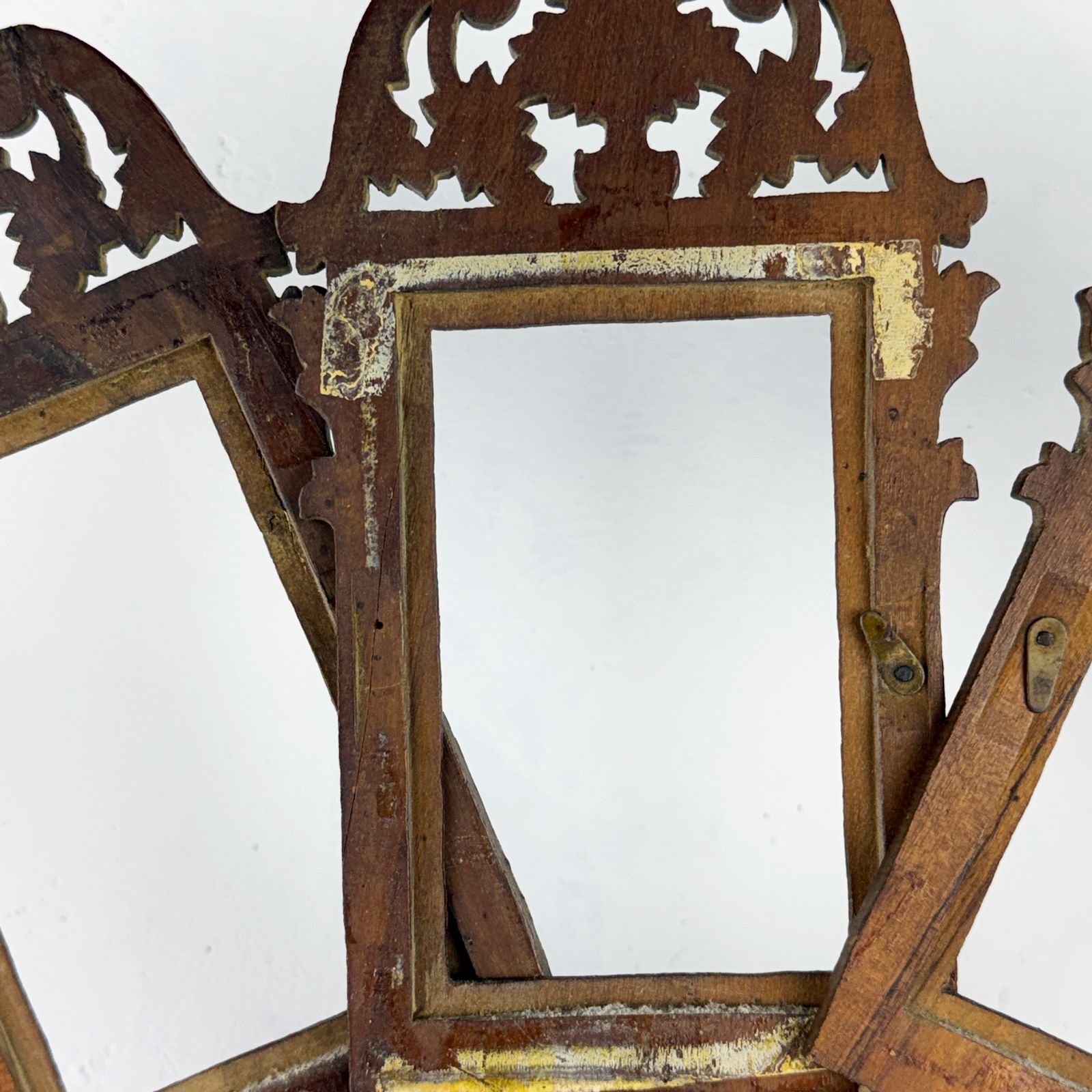 Home Decor Antique Folding Photo Frame Stand, Walnut Fan Picture Holder photo