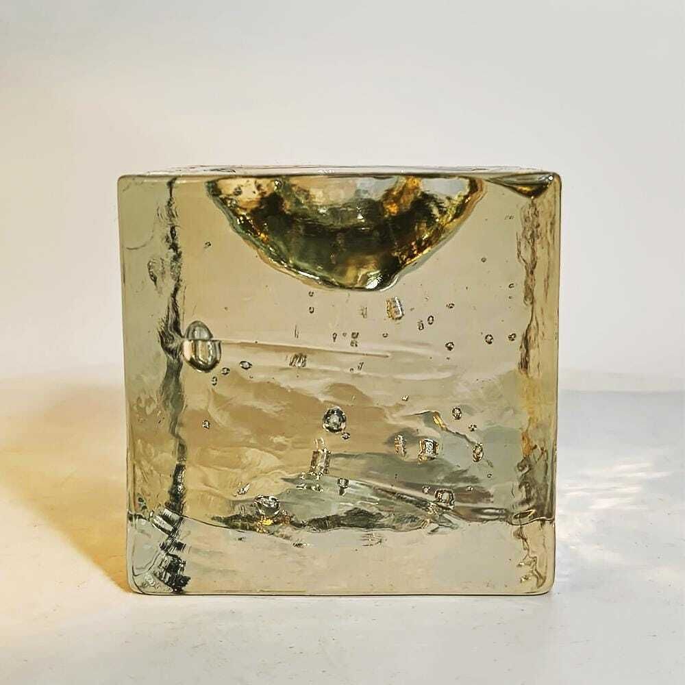 Cendrier cube rare en verre de Murano, effet glaçon, par Poliarte Murano, années 1960. Fabriqué en Italie. photo furniture